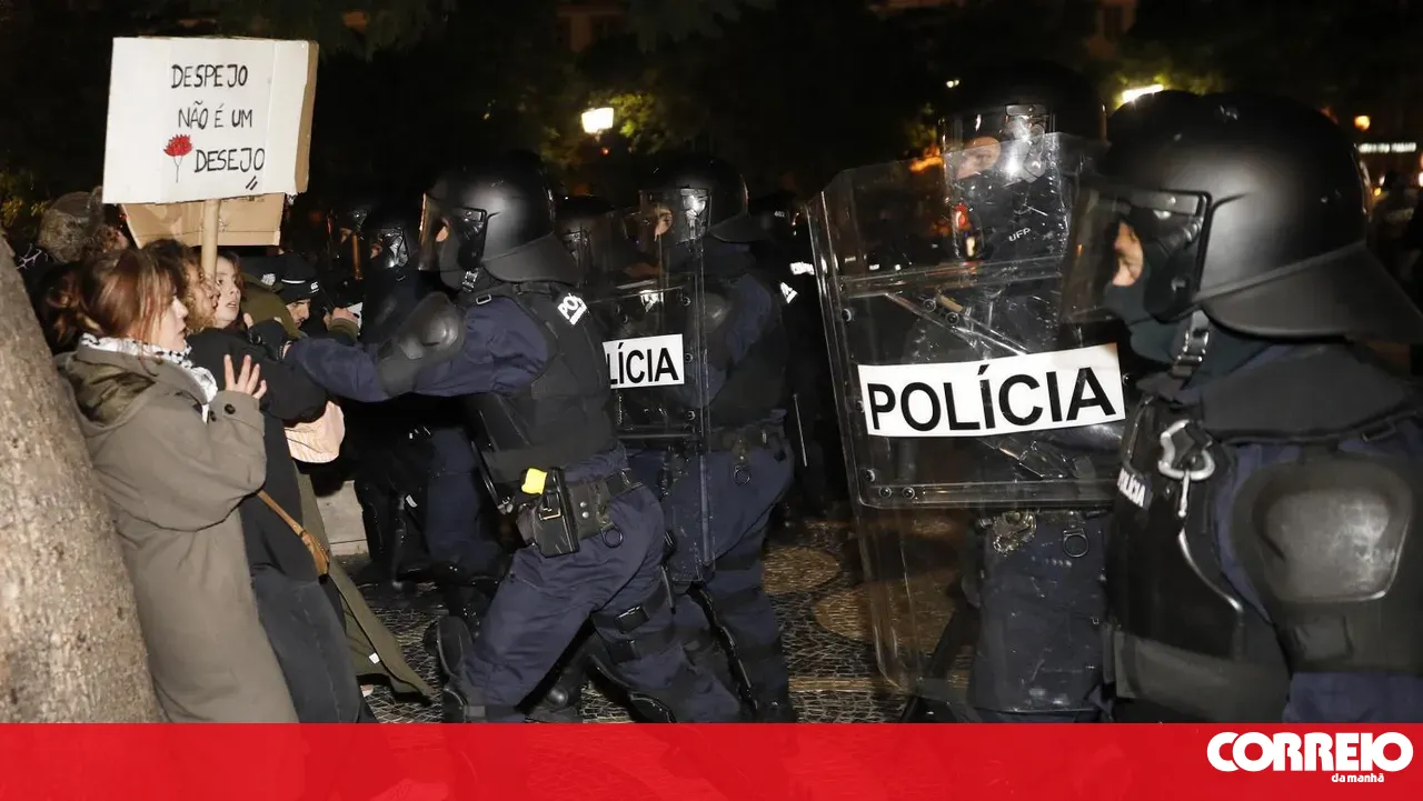 Citizen files complaint with the PGR following PSP actions during protests
