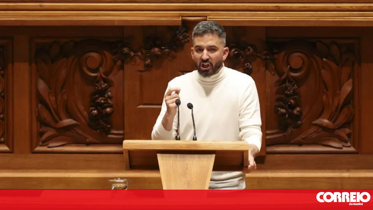 Fabian Figueiredo files complaint with Aguiar-Branco after Ventura publishes non-consensual images of him