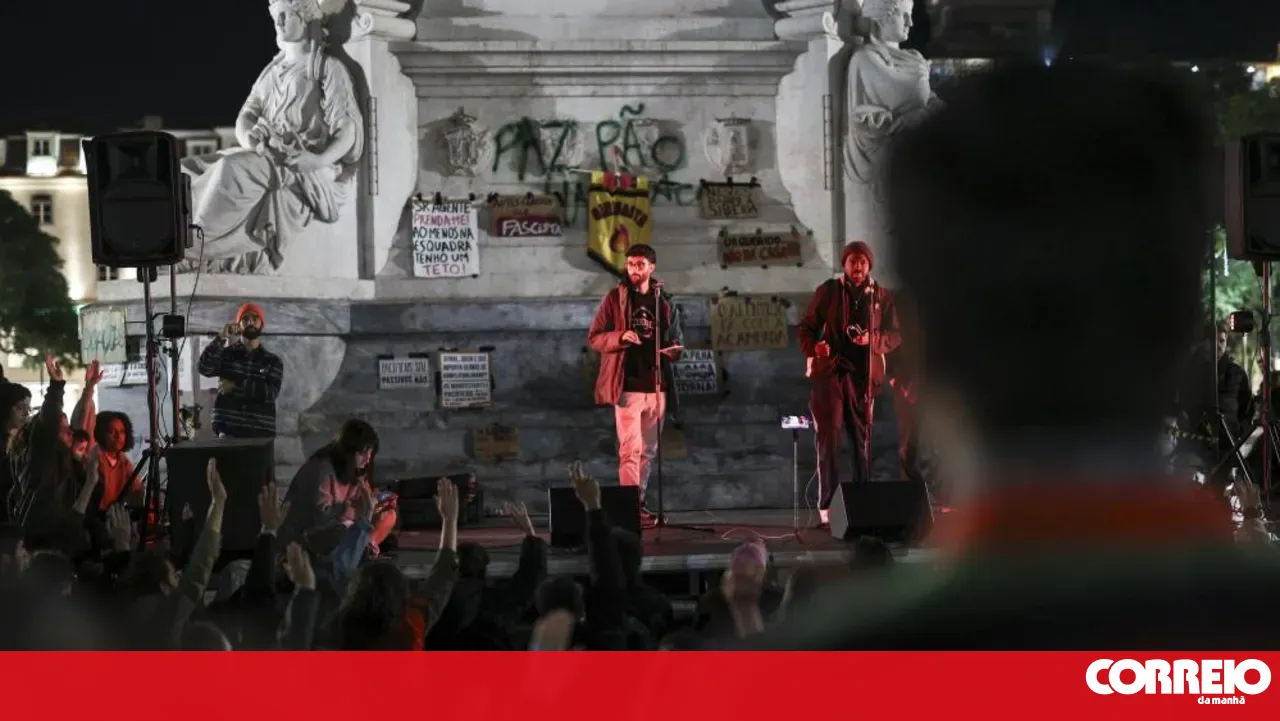 Choirs join the Lisbon Camp and turn music into an instrument of struggle for housing