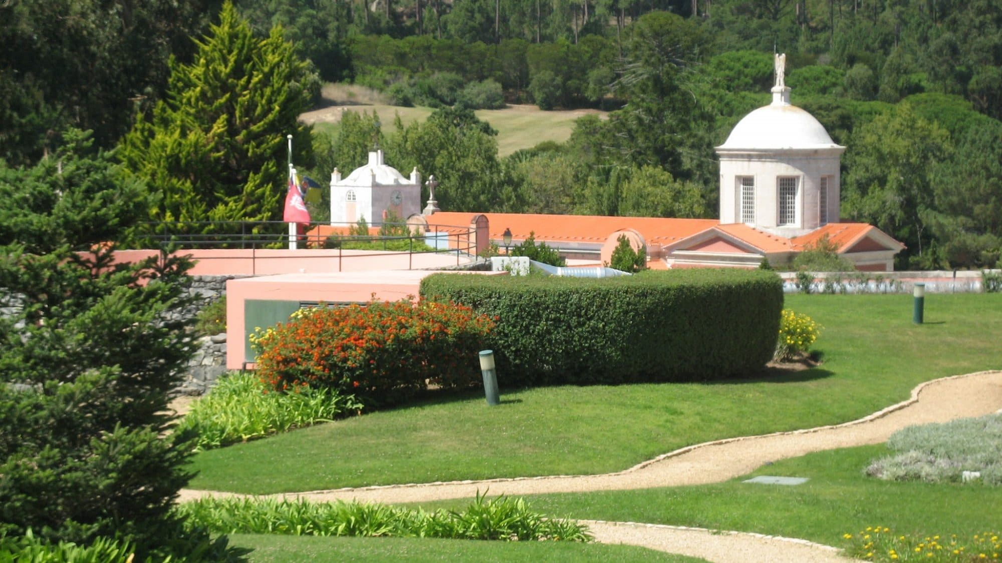 Linklaters, Pérez-Llorca and Uría advise on Penha Longa Resort transaction