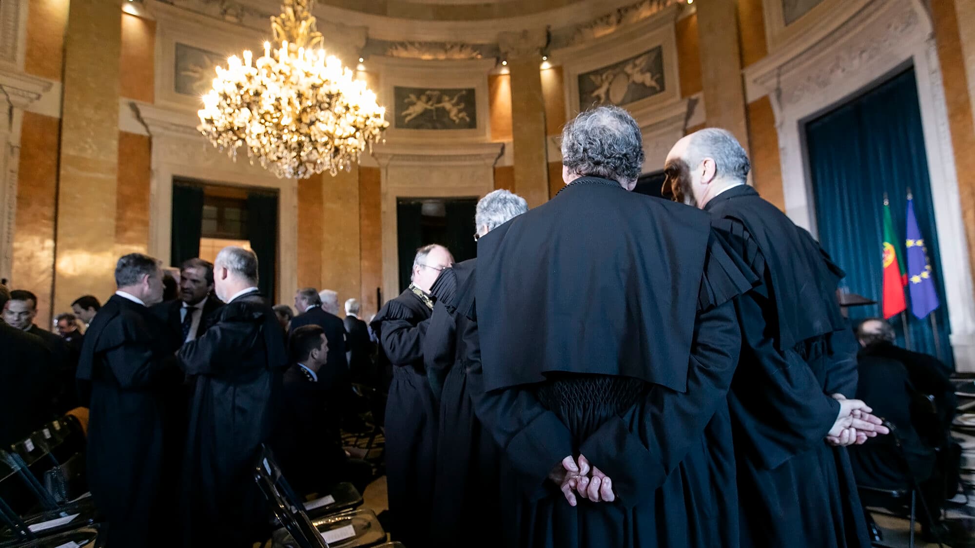 Administrative and Tax Court judges obliged to declare income