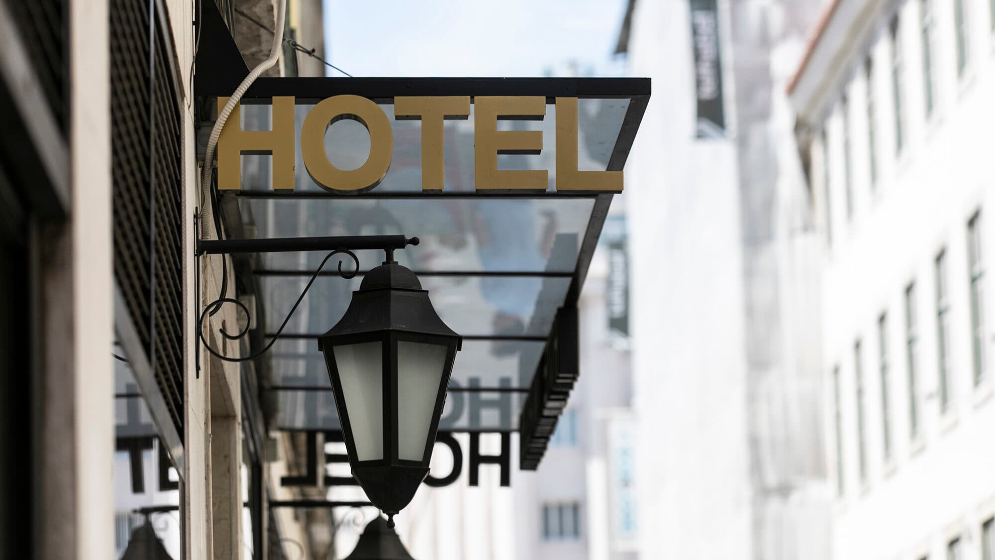 La Caixa helps 1,600 vulnerable people find employment in 2025