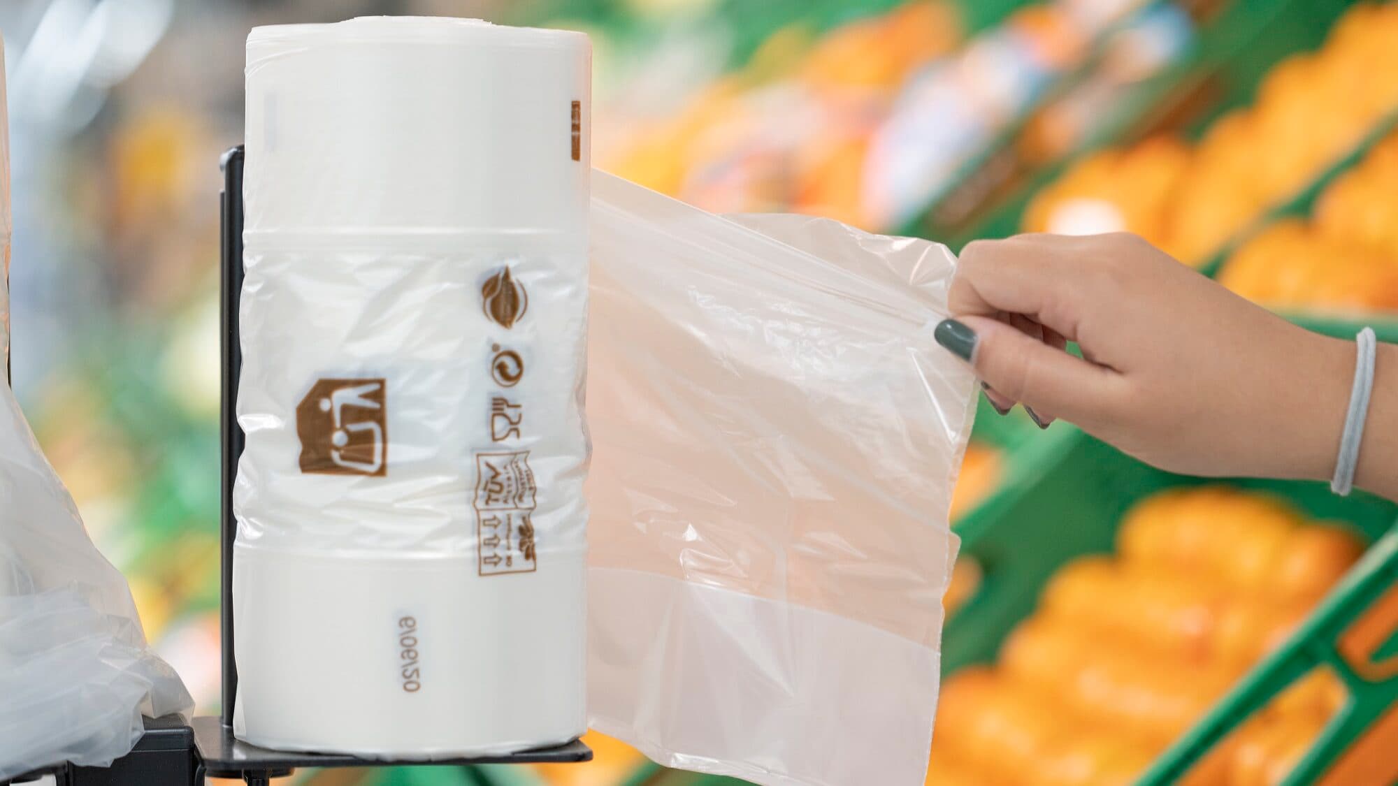 Ultralight single-use plastic bags to be replaced by reusable bags
