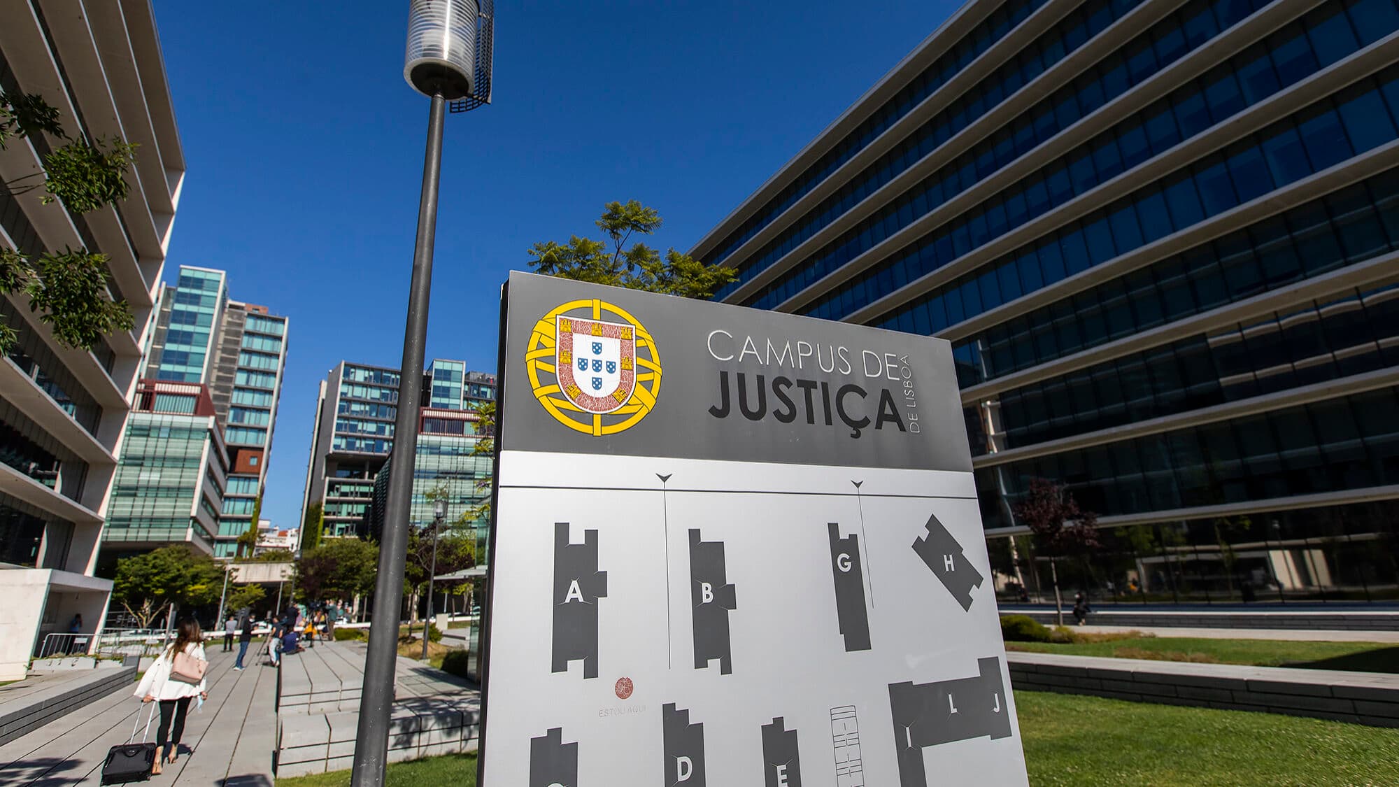 State-paid lawyers receive their fees in January for the first time