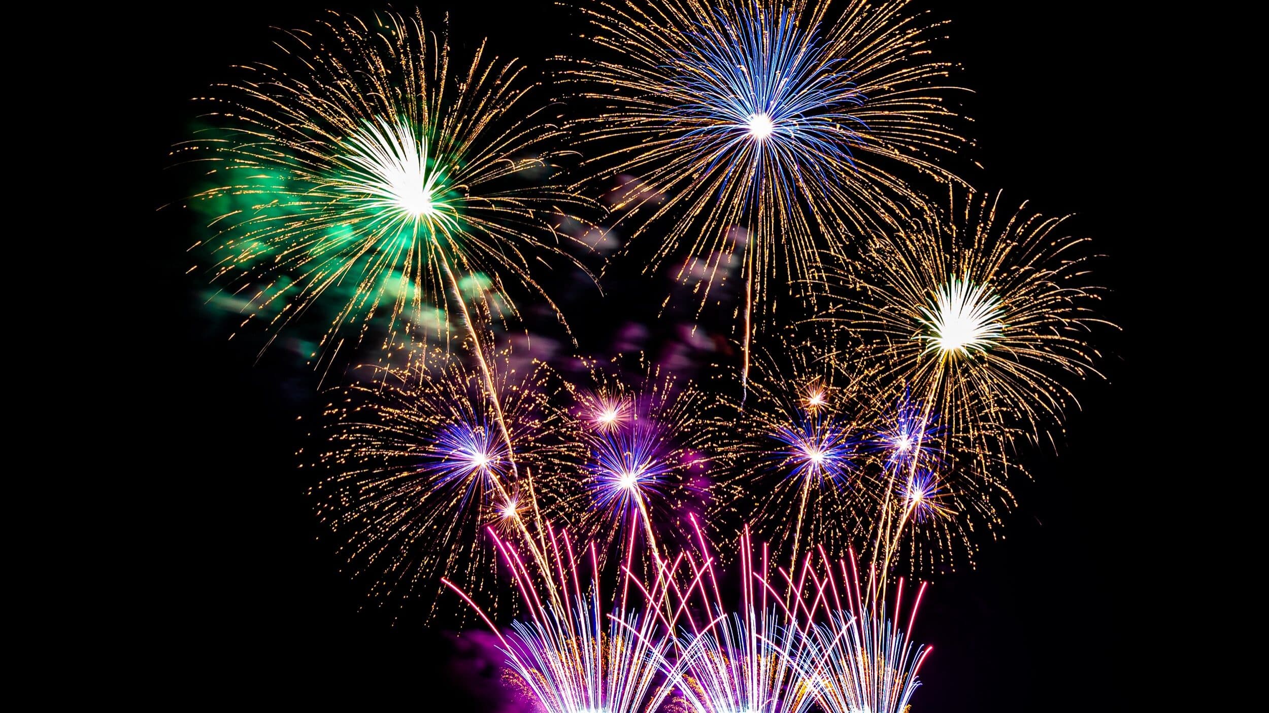 Enhanced public transport and road closures in Lisbon and Porto — everything you need to know for New Year's Eve