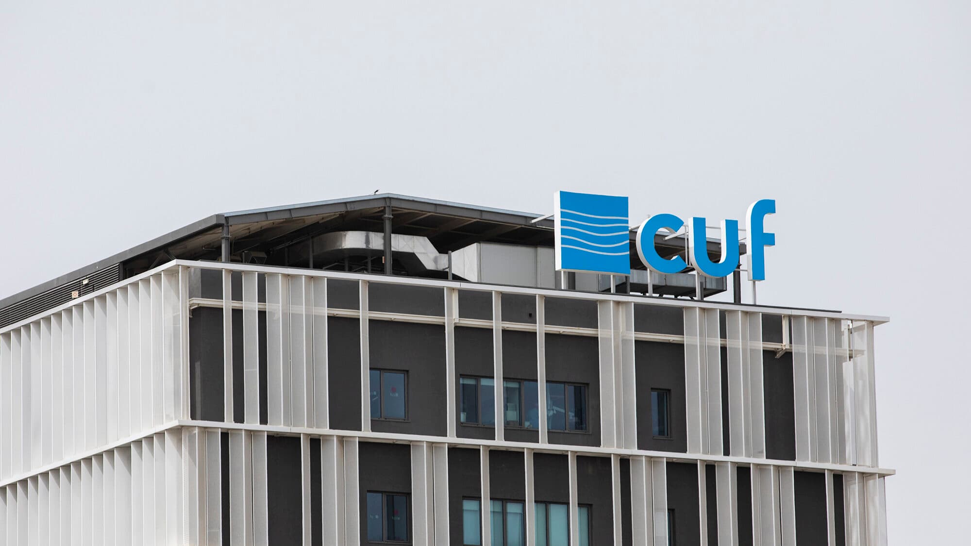 Competition Authority approves CUF's purchase of Hospital Particular do Algarve with remedies; CUF must build a new hospital