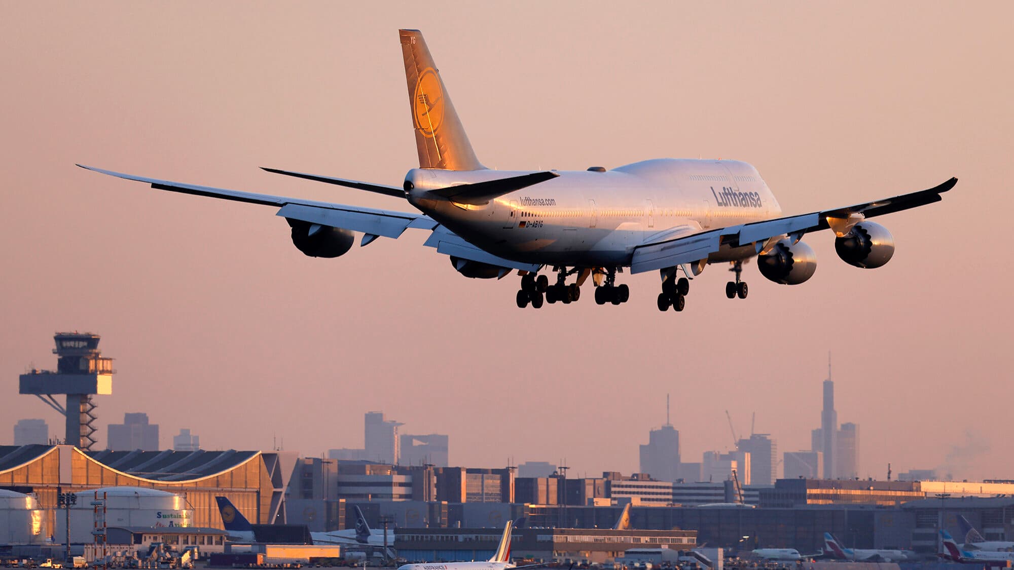 Germans promise TAP with 130 aircraft and a 500 million euro aviation school in Tancos