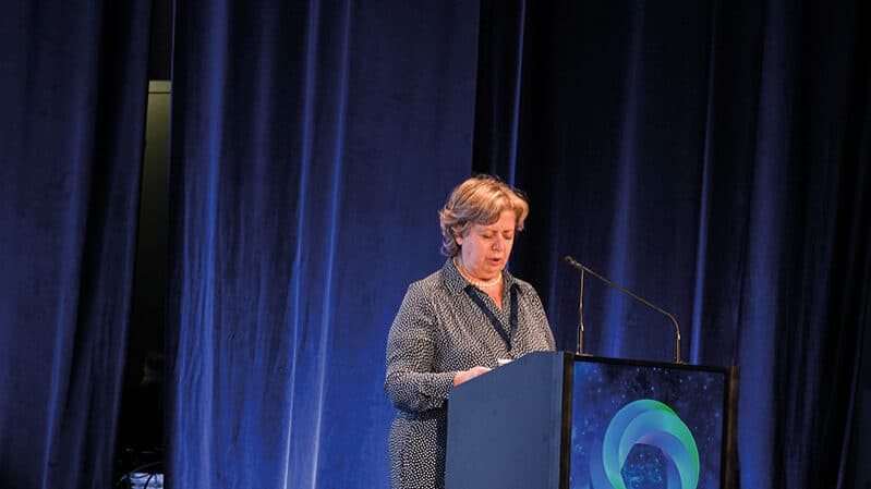 Regulator estimates 68% of bus terminals are non-compliant and recommends changing the law