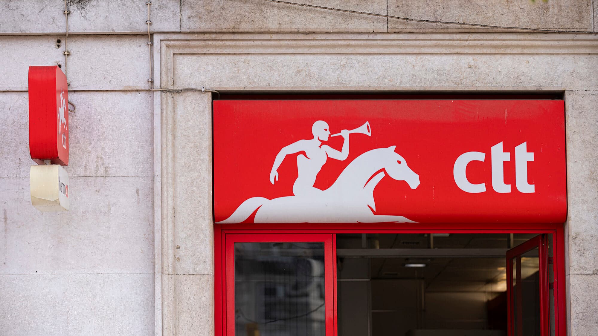 CTT profits drop 41.6% in first half of 2026