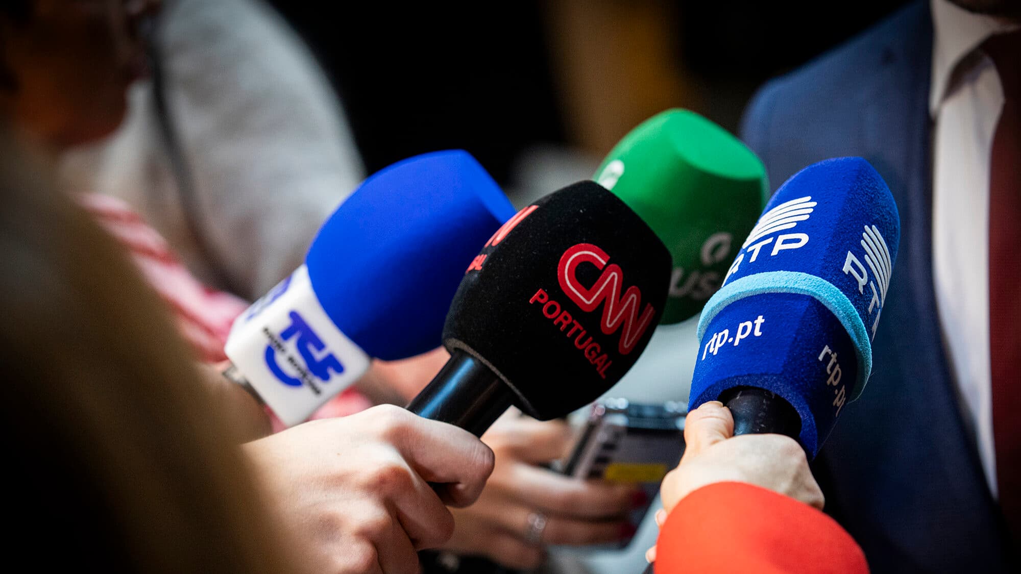51% of Portuguese people trust the news