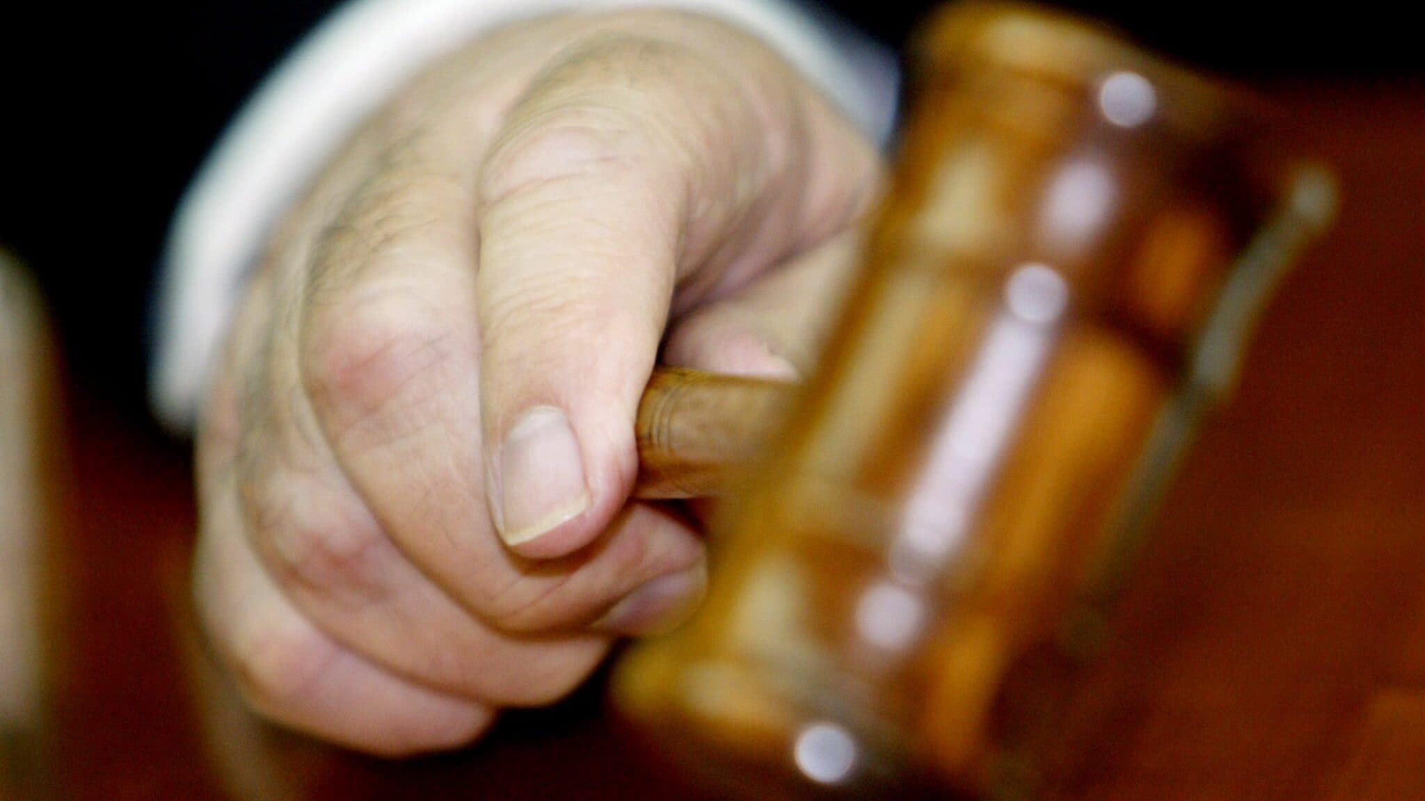 Beja Court convicts five of the 22 defendants for the exploitation of immigrants