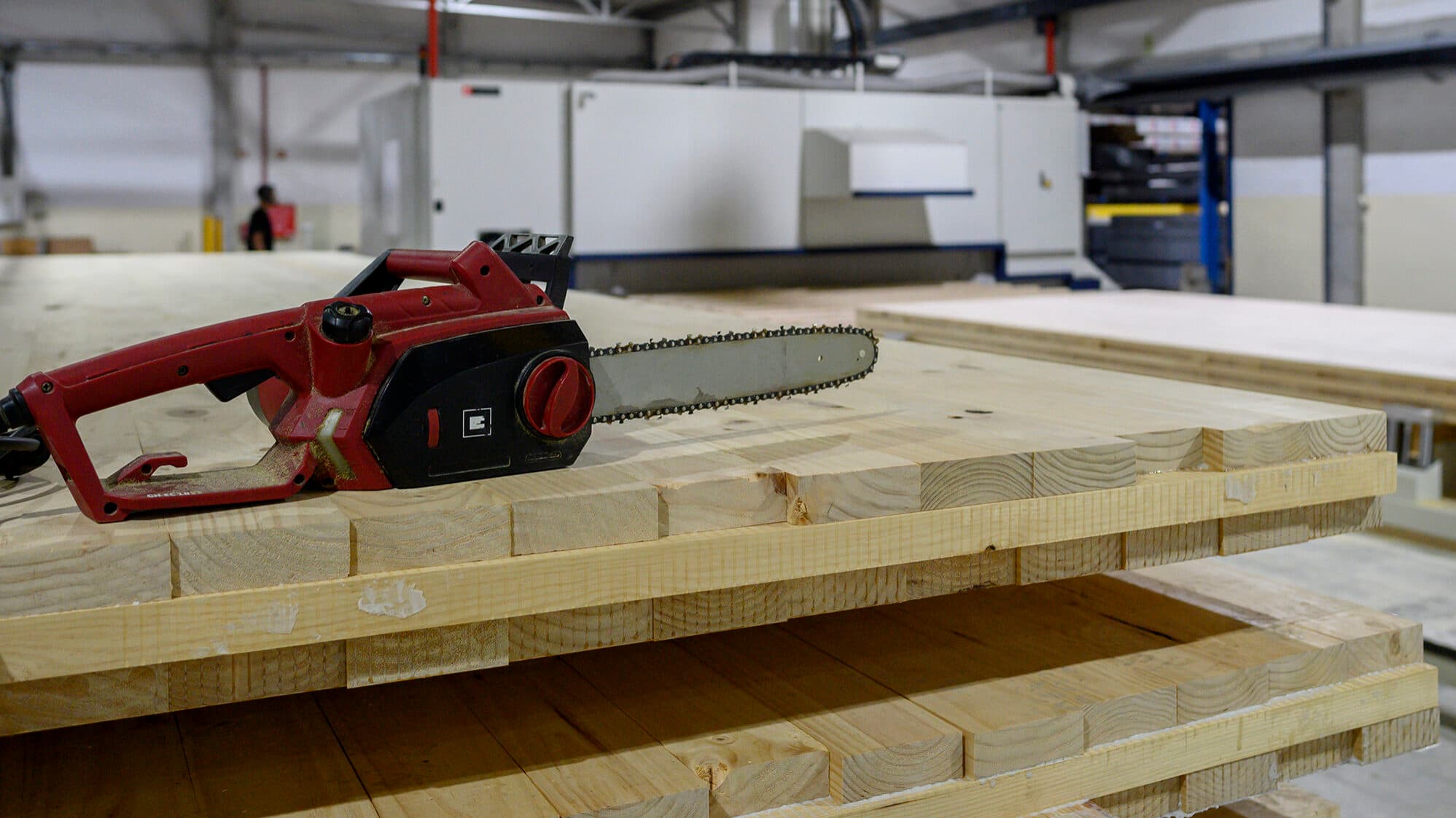 Wood and furniture exports fall by 2% in 2025. Sales to the US rise by 4.4%