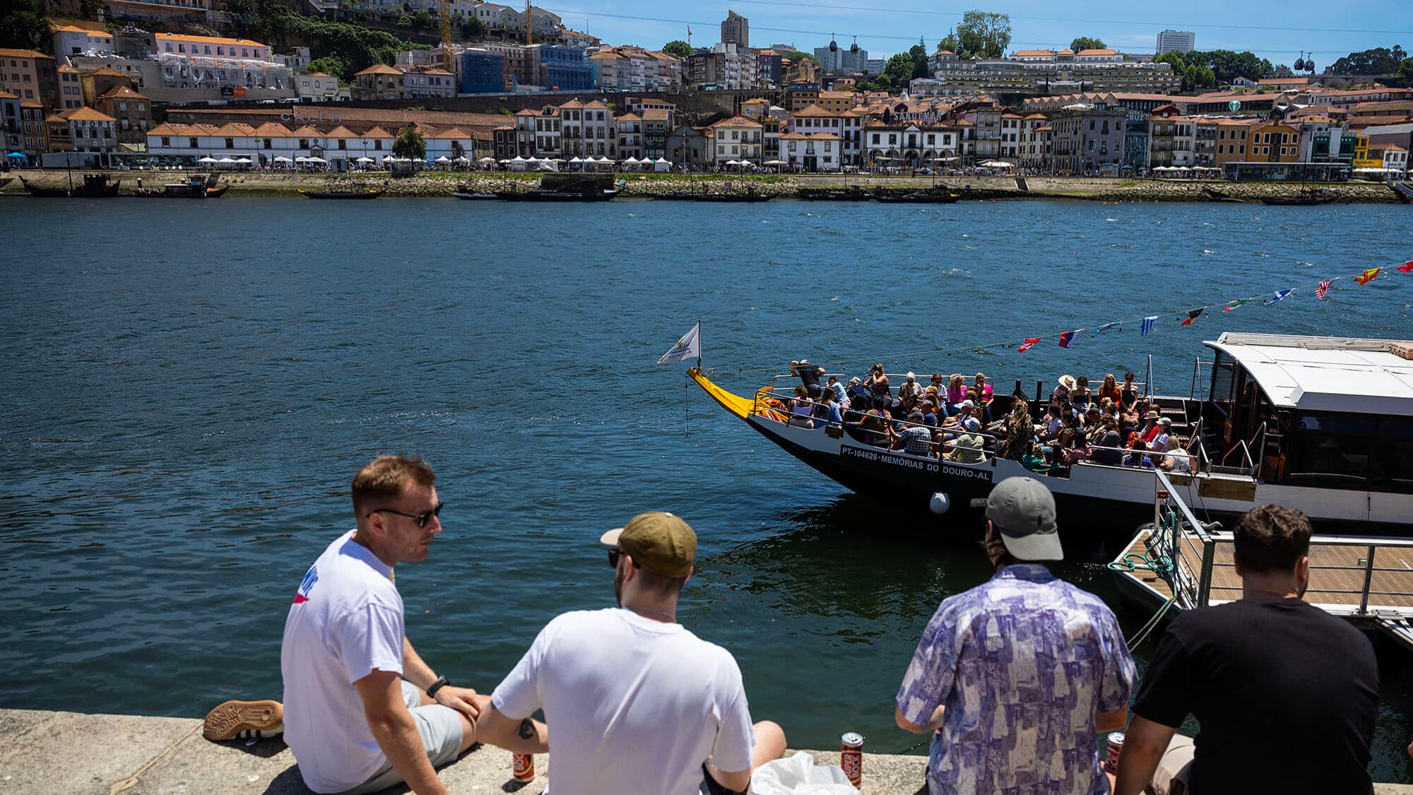 Matosinhos, Porto and Gaia to manage the riverfronts