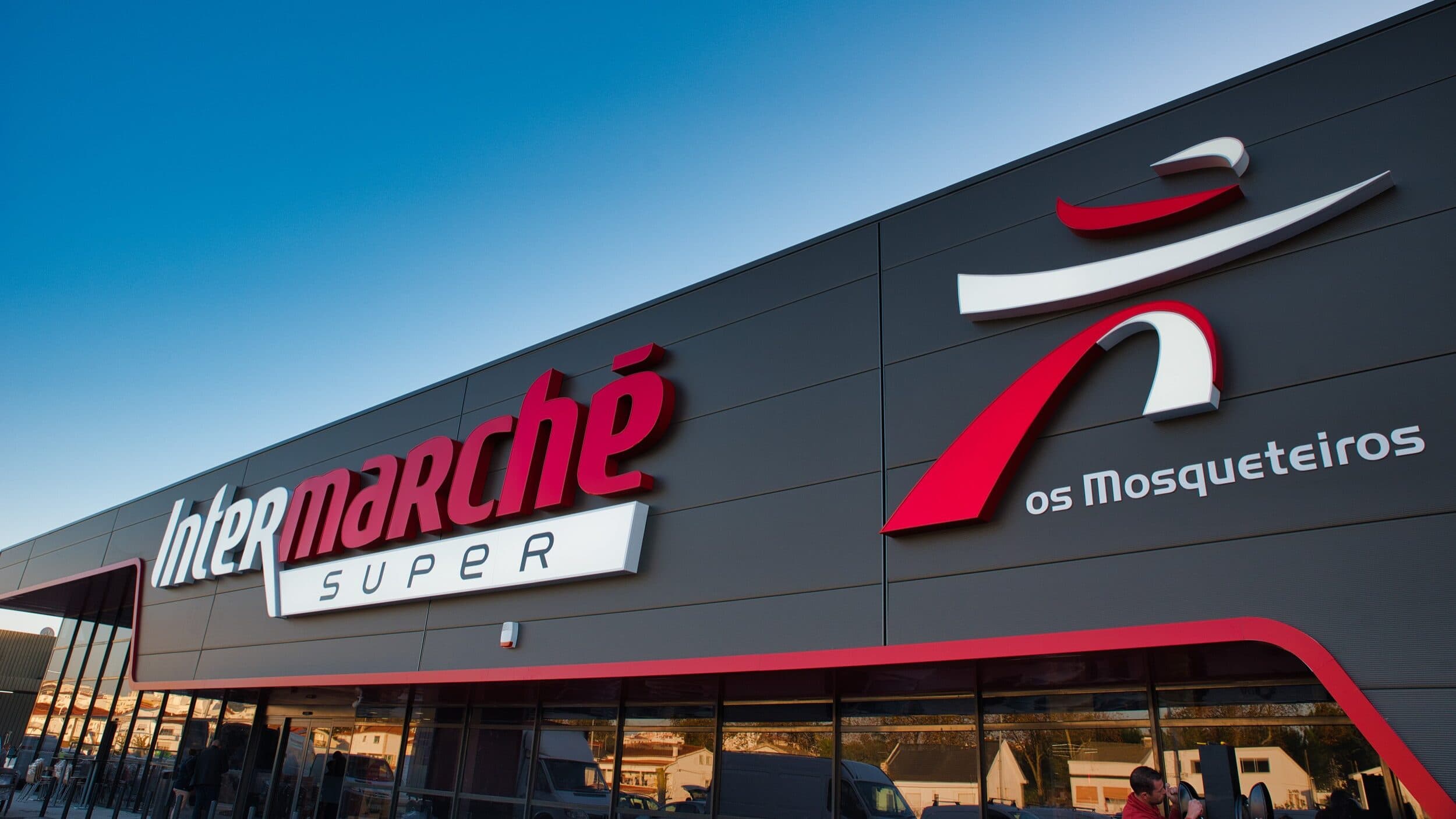 Mosqueteiros generates over 2 billion with 365 stores and 15,000 employees in Portugal