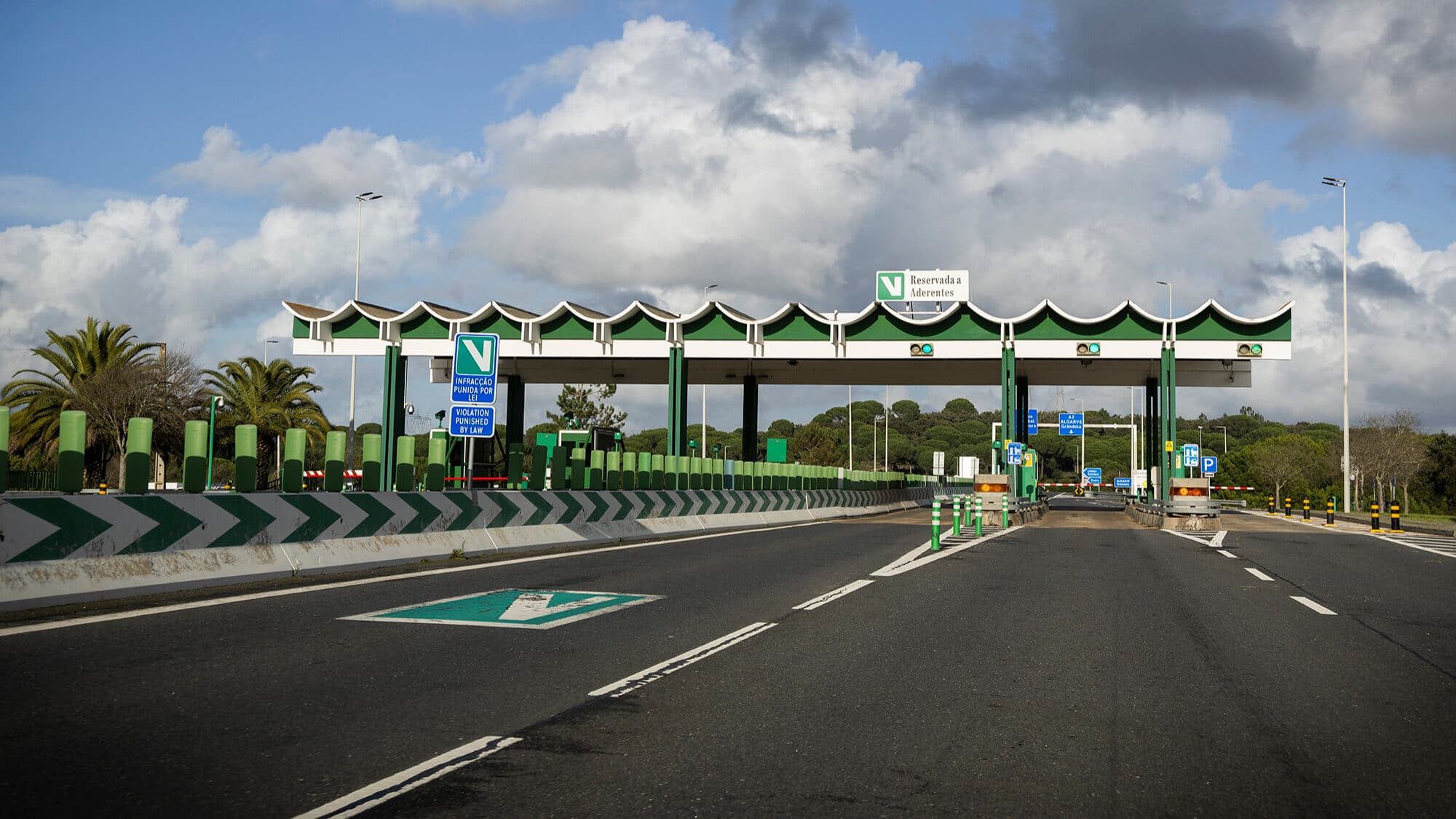 Tolls increase by €0.45 between Lisbon and Porto and €0.50 between Lisbon and the Algarve