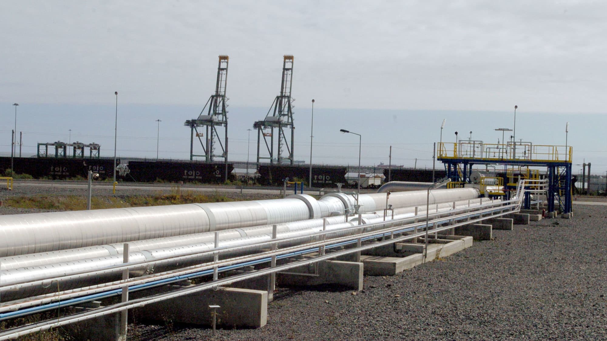 Cold weather and low storage push Dutch natural gas price up 8%
