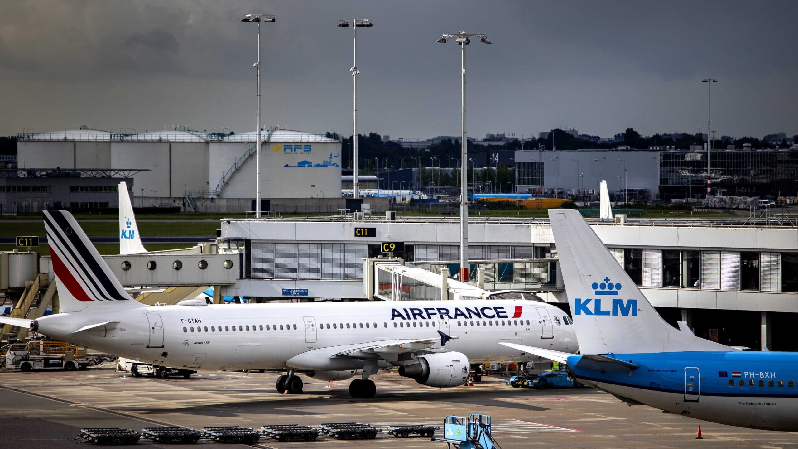 Air France-KLM submits non-binding proposal for TAP. Highlights experience 'working with state shareholders'