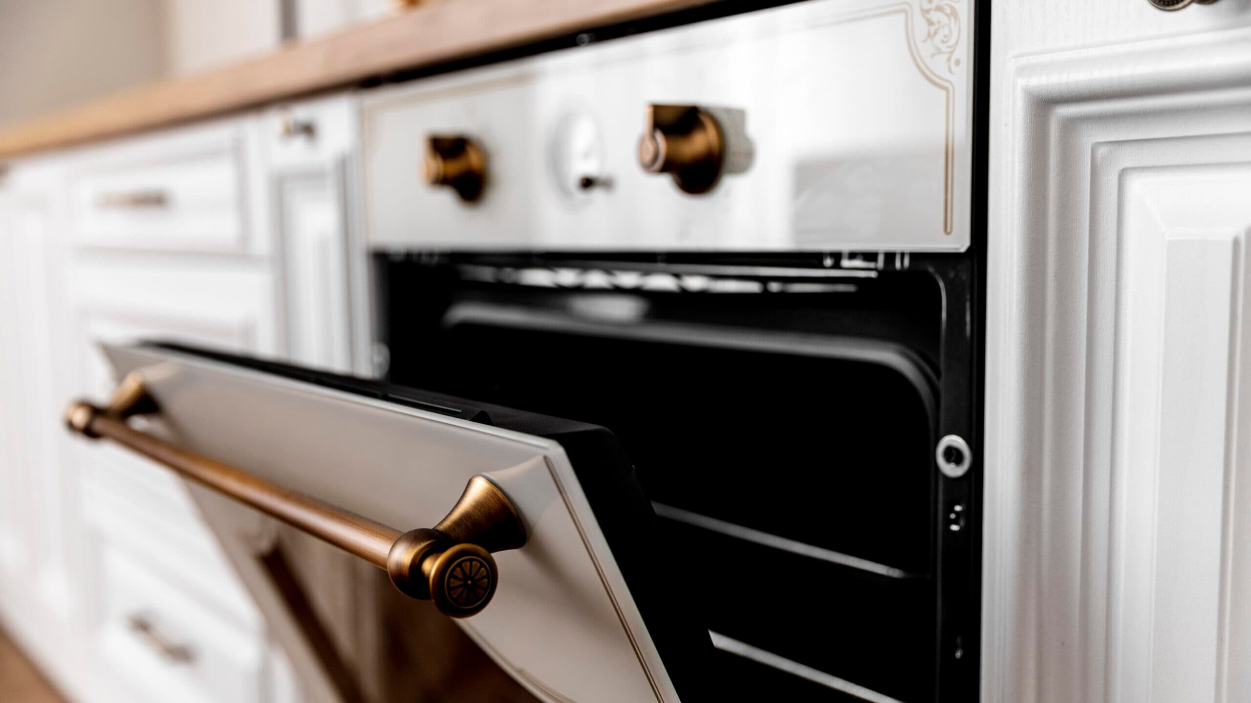 Electrolux to cut 3,000 jobs