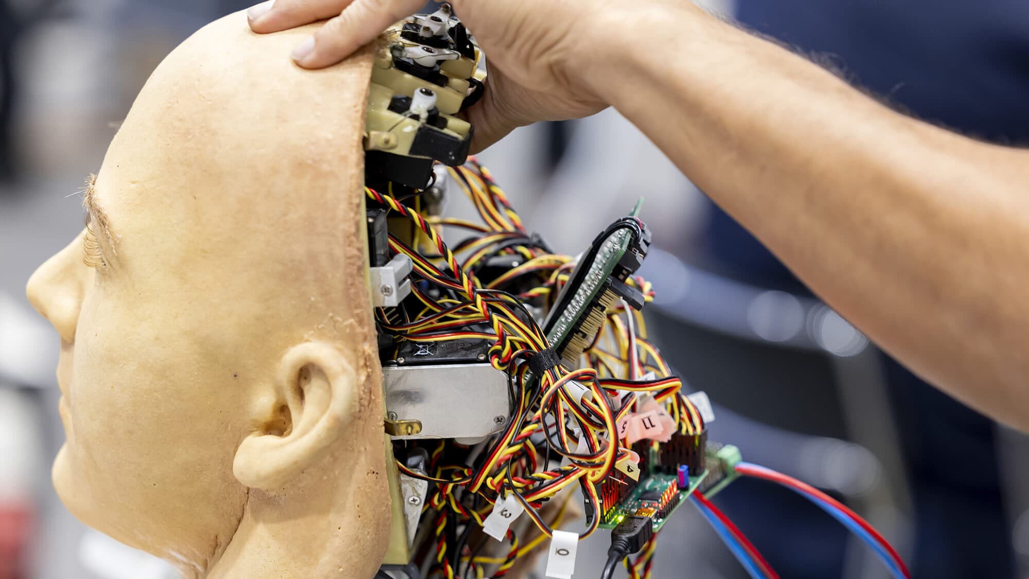 Brussels 'offers' €307 million to accelerate innovative AI projects