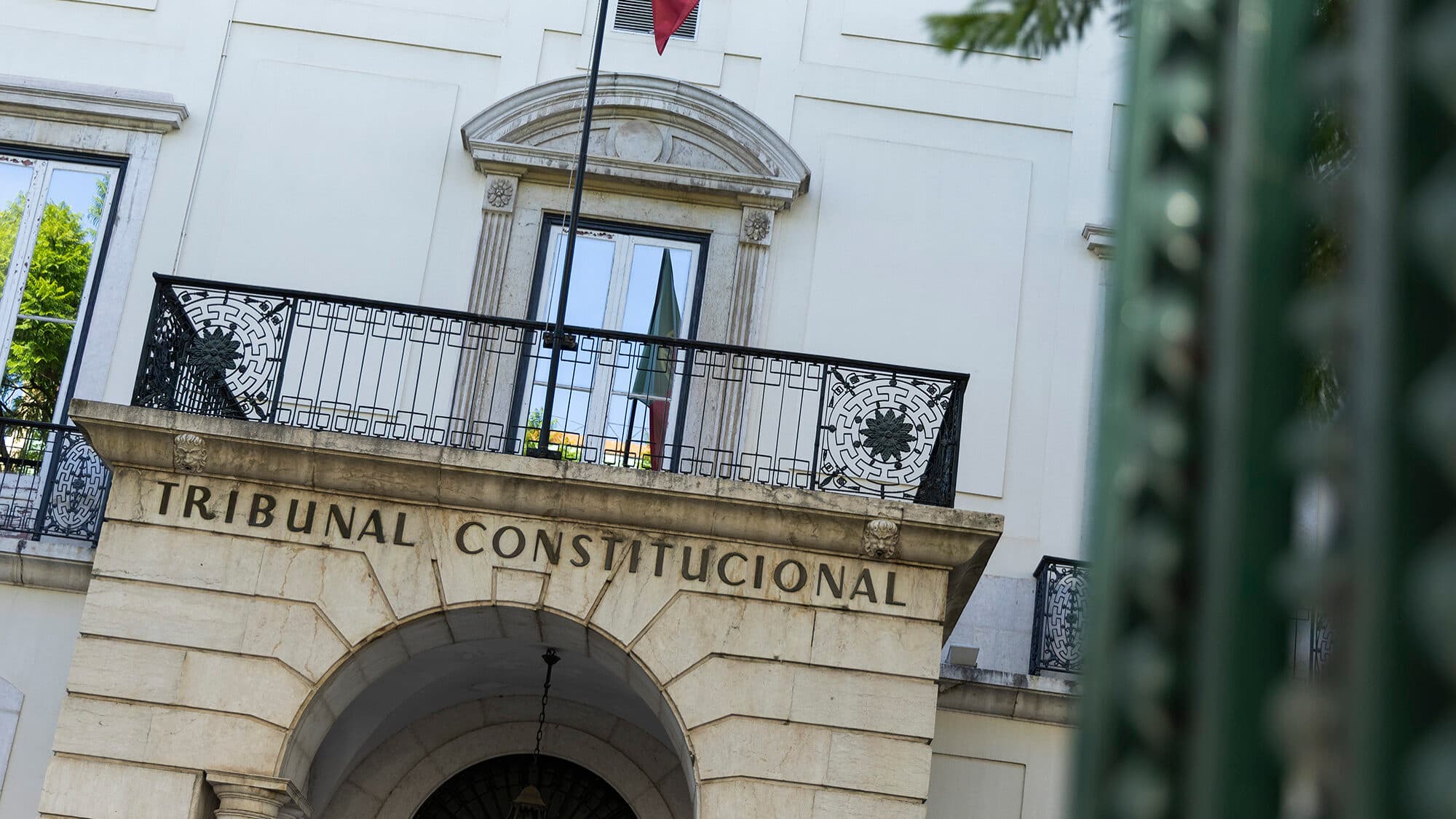 Socialists Challenge Penal Code Changes in Constitutional Court