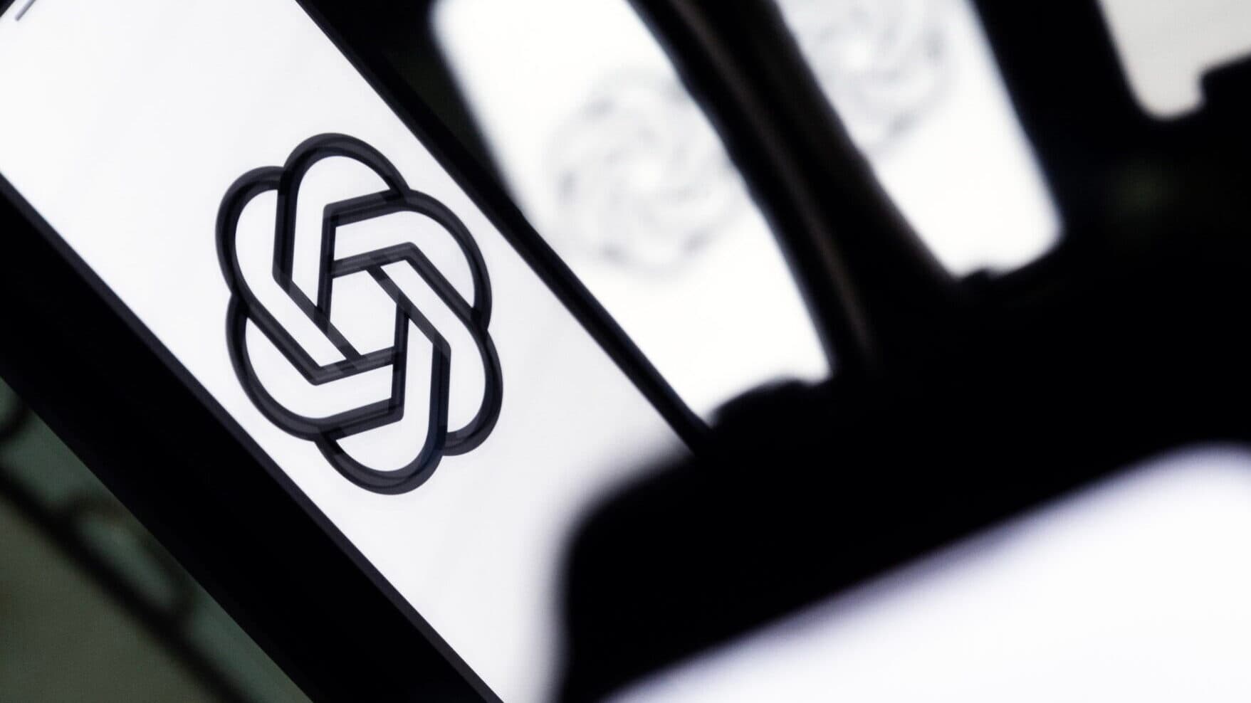 ChatGPT is unavailable and not responding to users. OpenAI is “investigating” the source of the problem