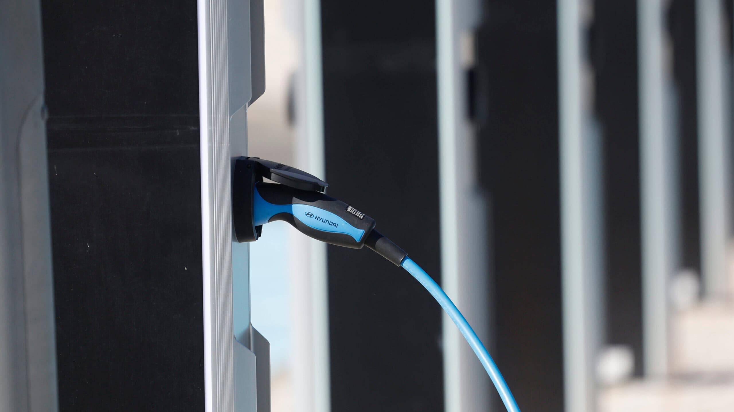 Mobi.E is no longer the central manager under the new electric mobility regulation