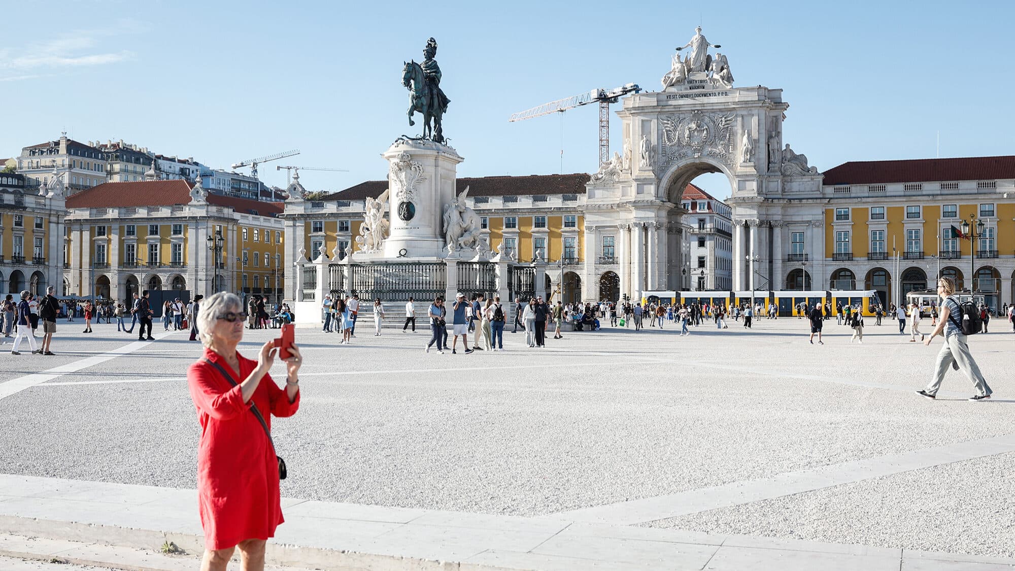 US Embassy in Lisbon shares alert for US travellers