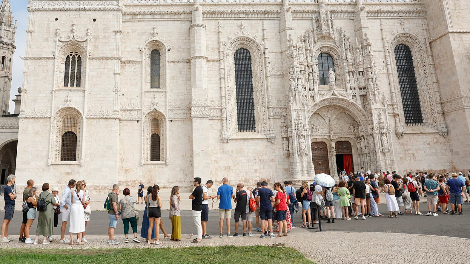 Nova SBE seeks 20 startups to apply AI to tourism