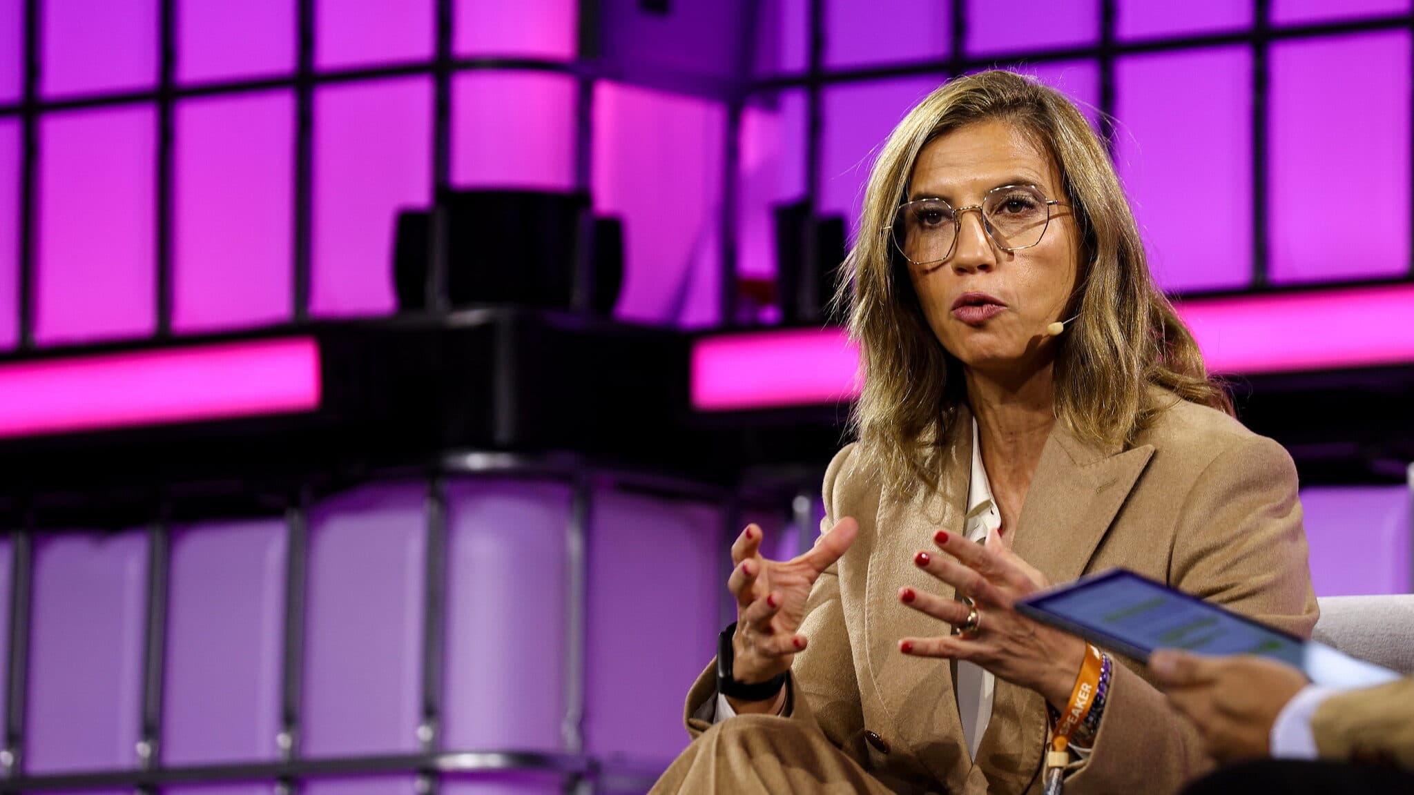 Meo revenues rise 1.3% to 2.8 billion. Energy doubles in 2025