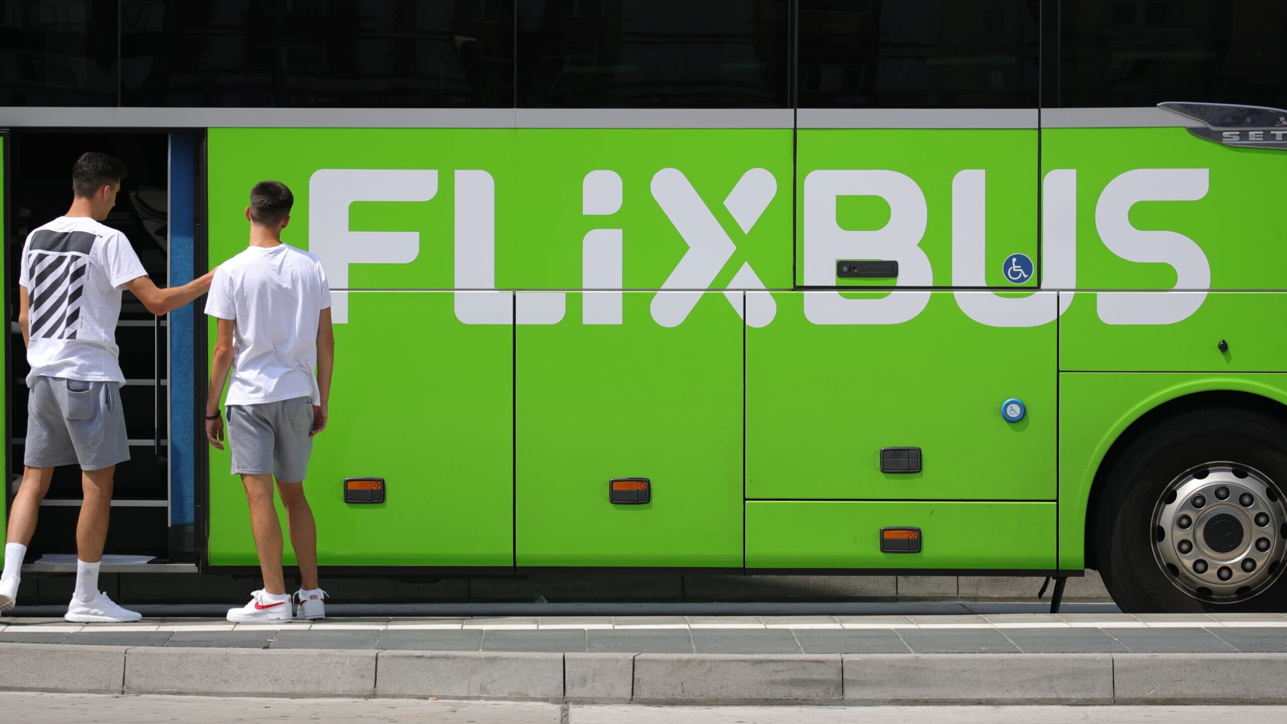 Flixbus accuses Rede Expressos of failing to comply with court ruling on Sete Rios terminal