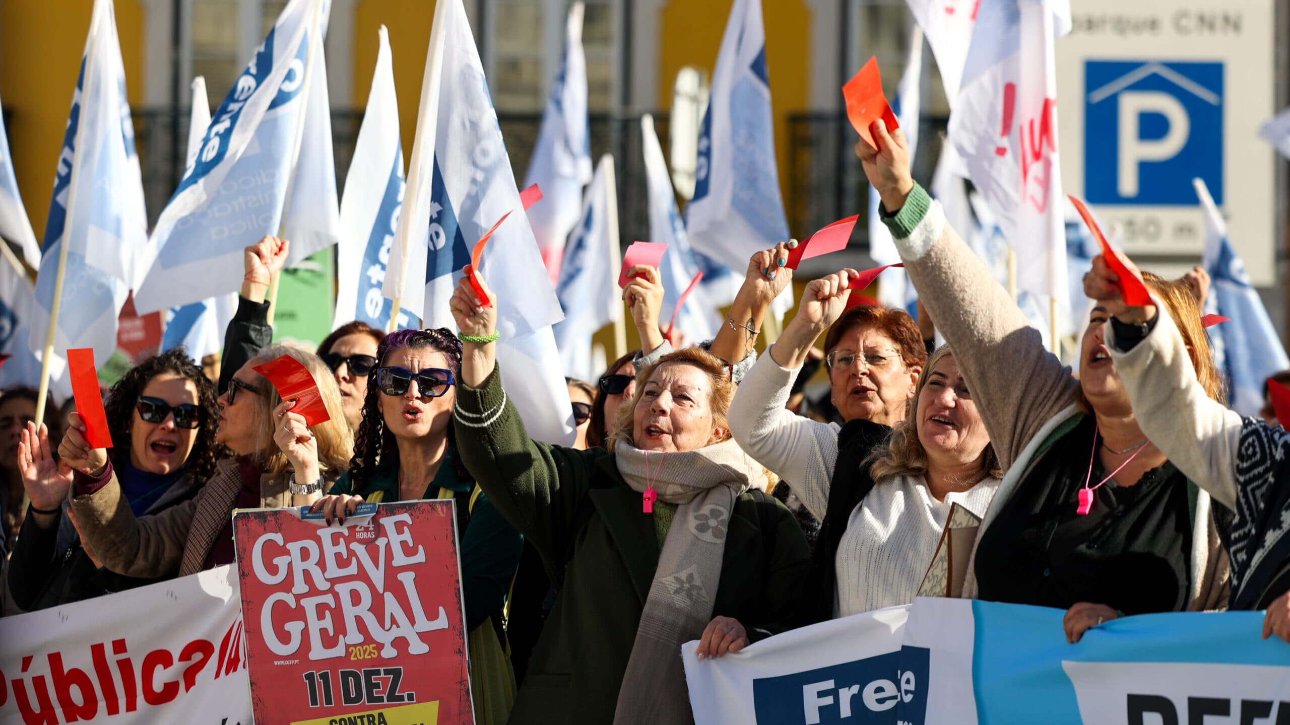 Public sector unions call for a general career strike on October 2nd