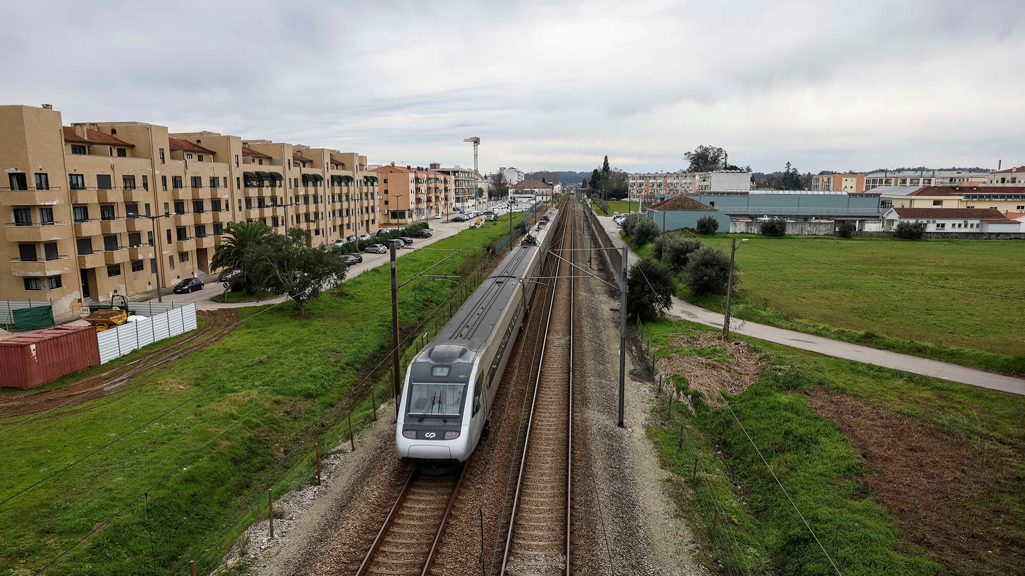 Lisbon-Madrid high-speed rail project to expropriate land from Navigator, Casa Ermelinda Freitas, and Sacyr