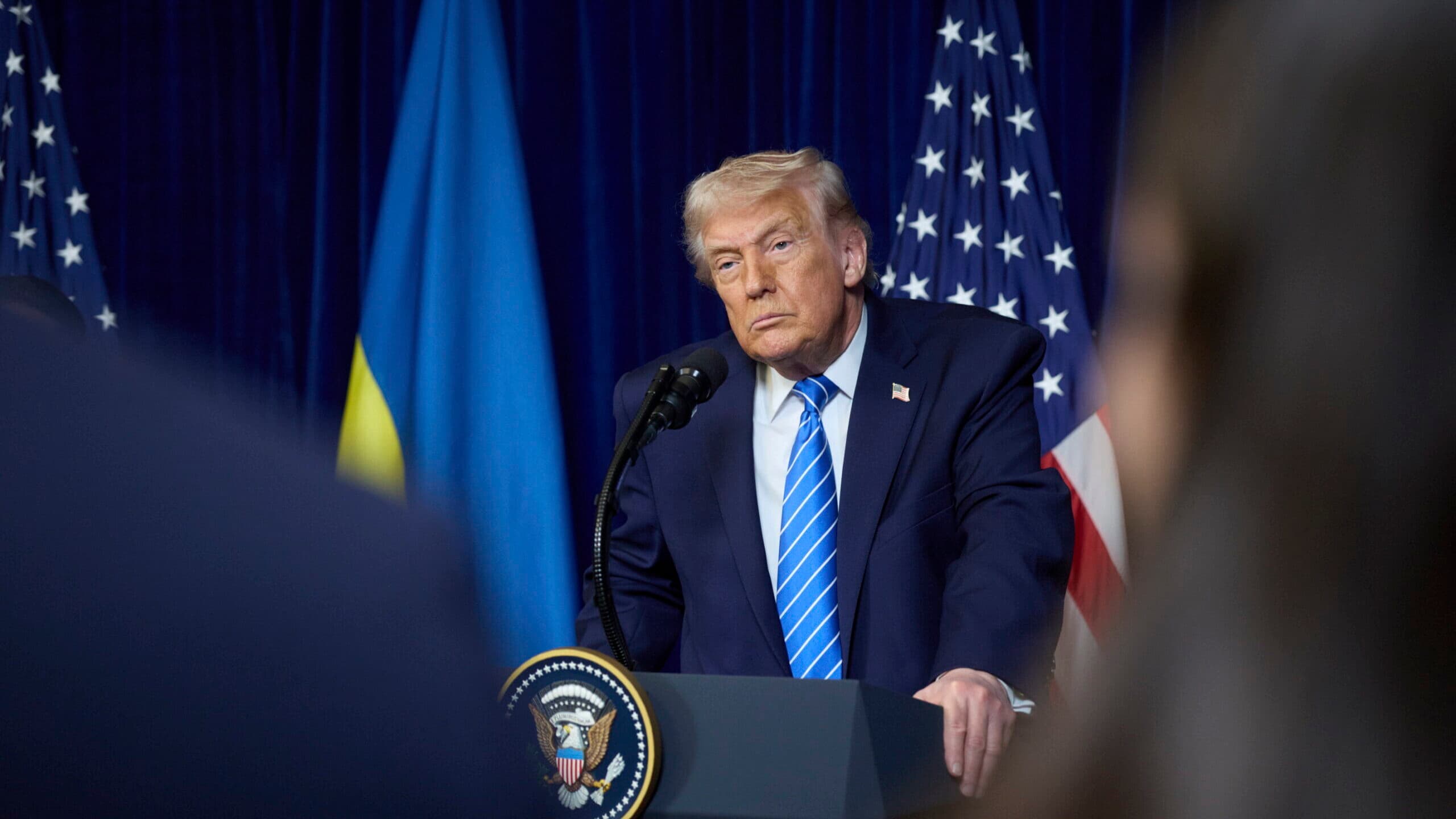 Trump "clearly disappointed" with NATO, but (for now) does not announce withdrawal from the Alliance
