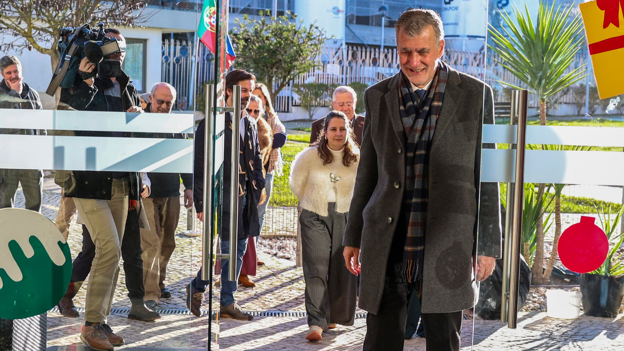 Gouveia e Melo says he is the target of a 'character assassination attempt'