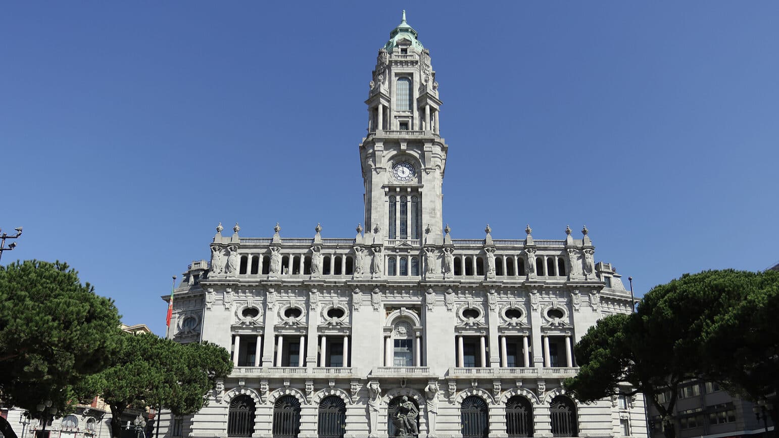 Porto Ambiente strengthens urban cleaning fleet with 2.3 million euros