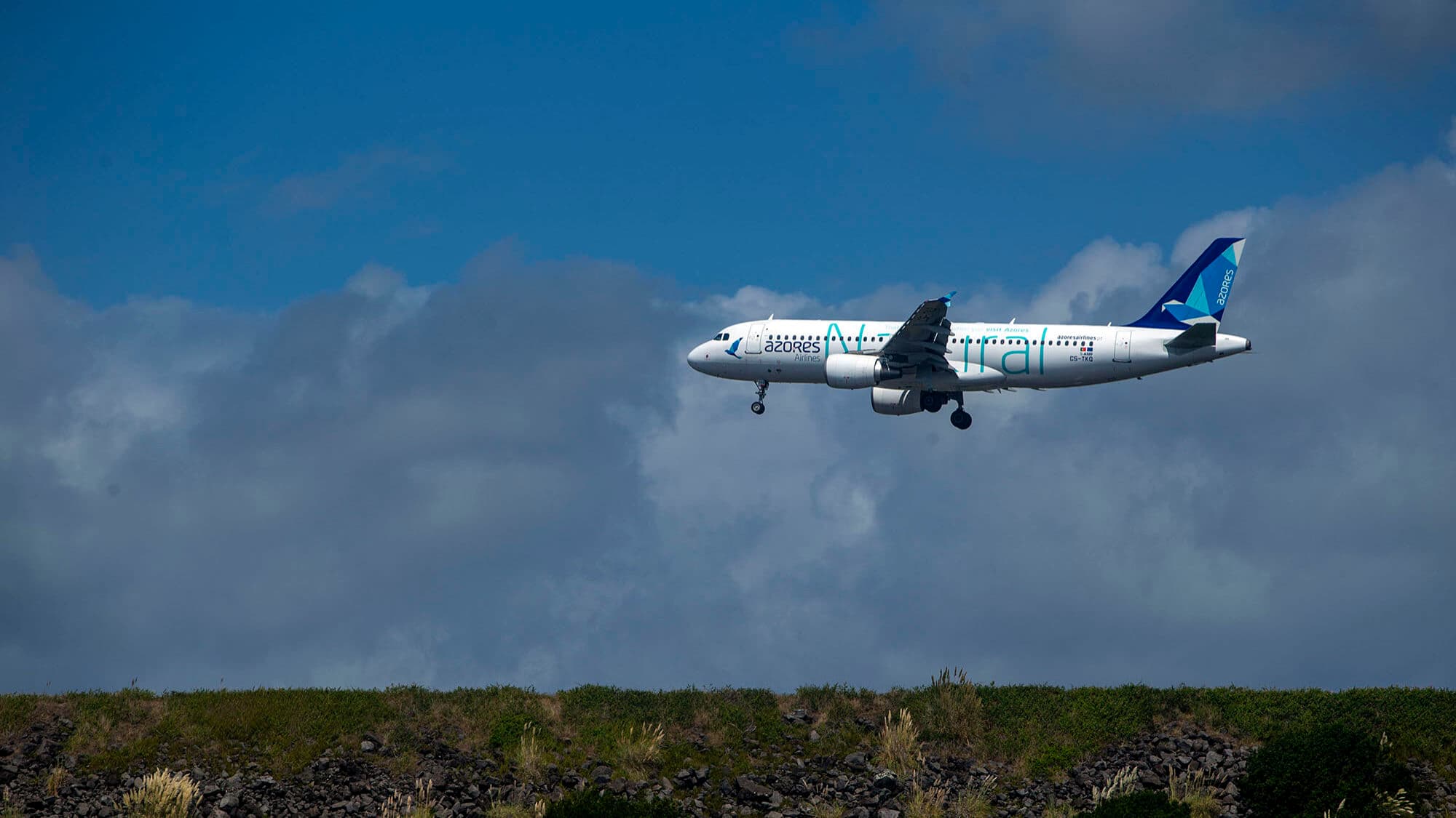 Azores deficit soars on the back of SATA; Madeira with lowest debt since 2019