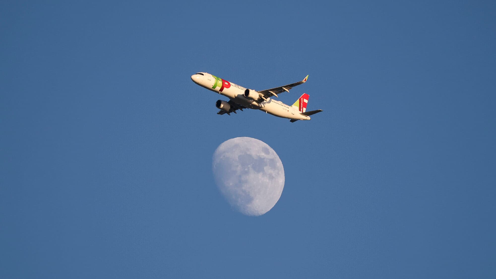 Municipalities receive €10 million to insulate homes exposed to noise from Lisbon's airport