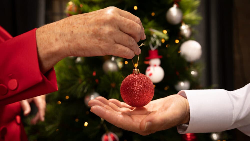 Supermarkets' charitable Christmas: the positive impact of connecting with the Portuguese