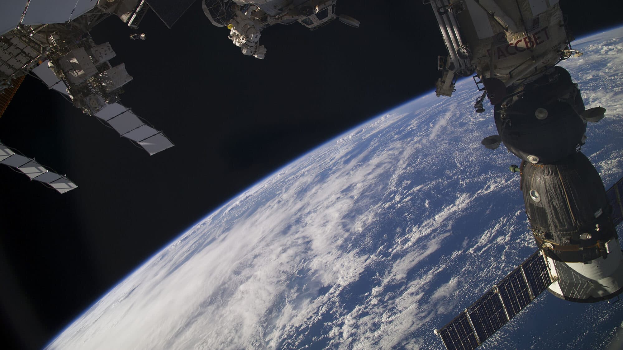 ESA incubation hub in Oeiras opens new call for space startups
