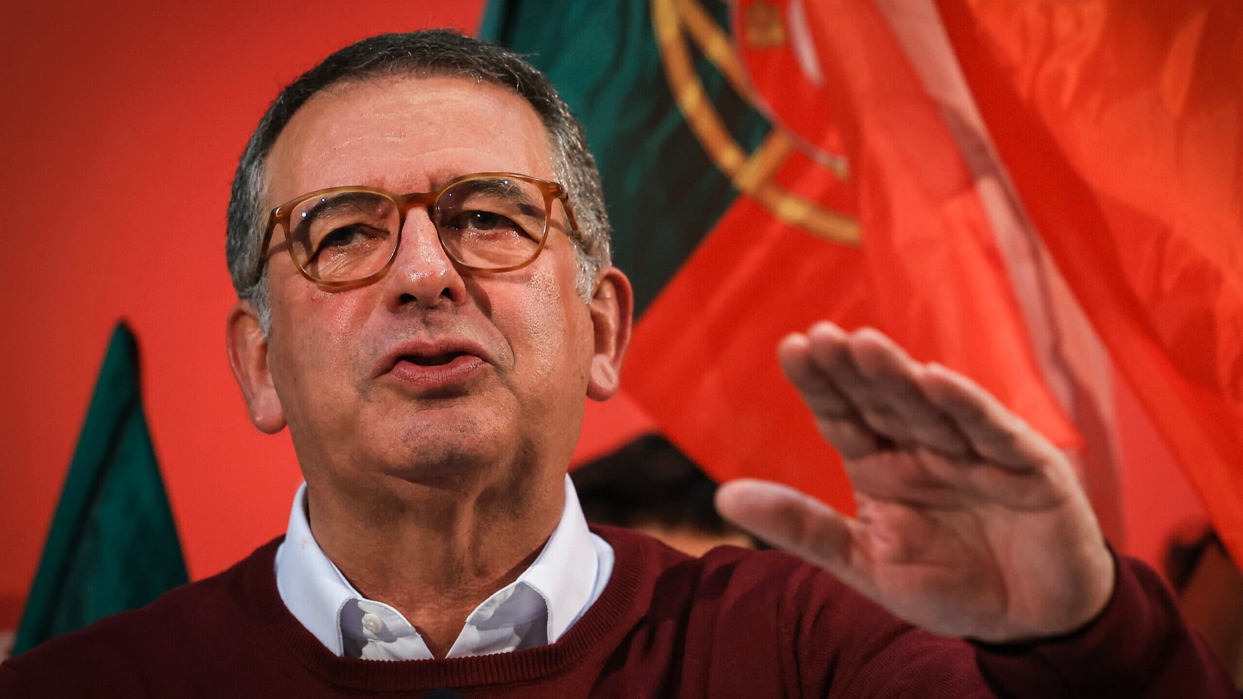 Seguro considers himself 'the moderate candidate best placed to win'