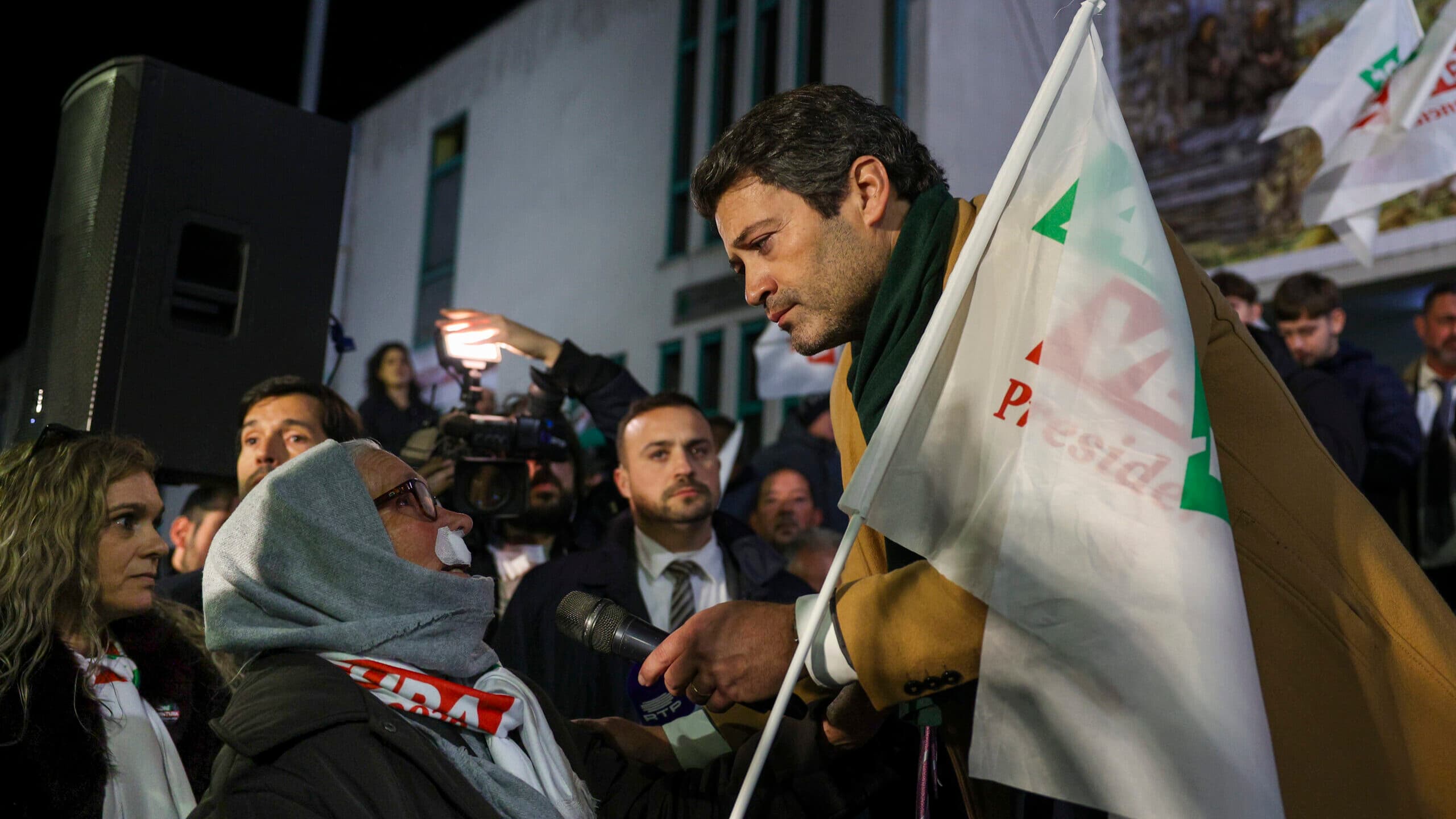 "It's time for us to be patriotic," Ventura declares to the "Portugal that always arrives late"