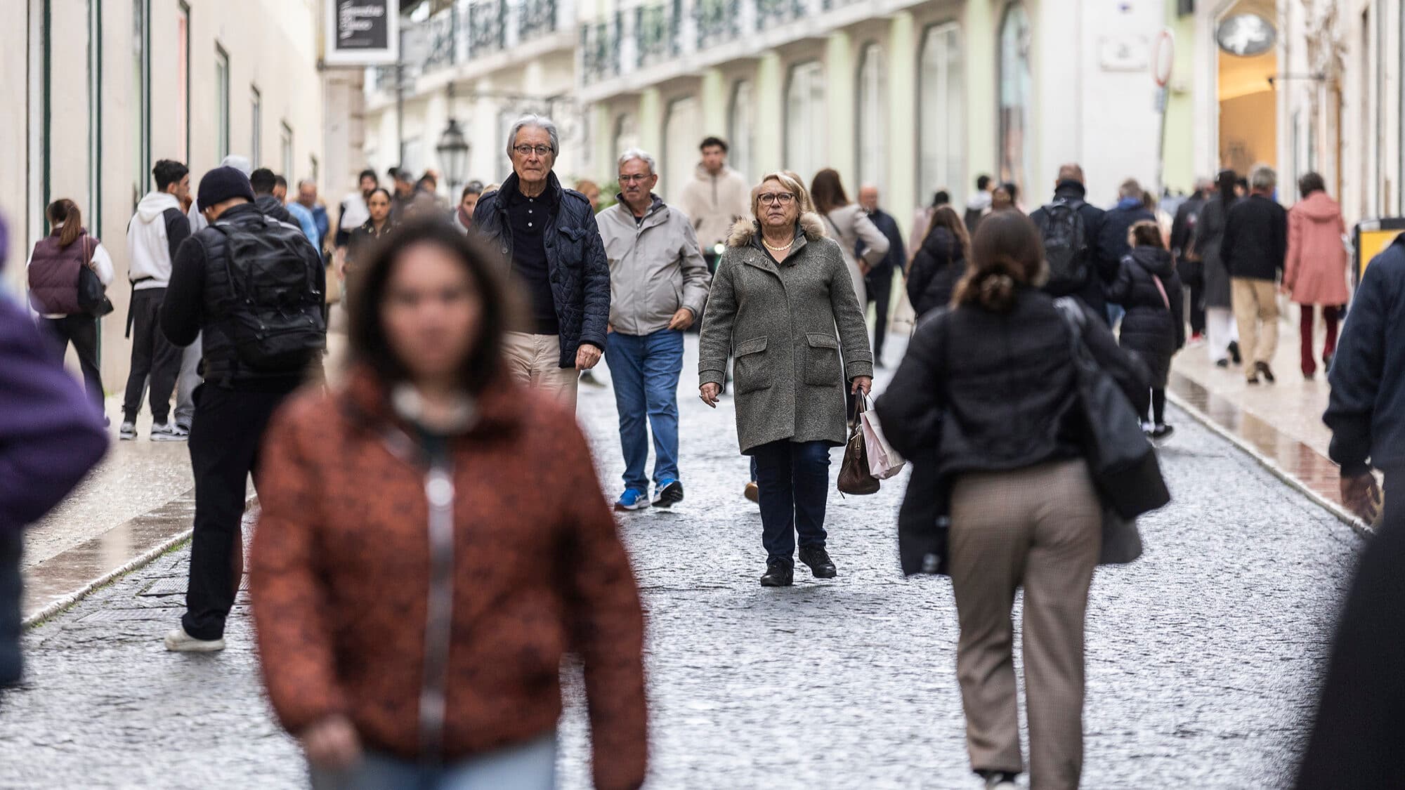 More than 60% of Portuguese in favour of increasing defence spending — and 61% say the country is heading in the "wrong direction"