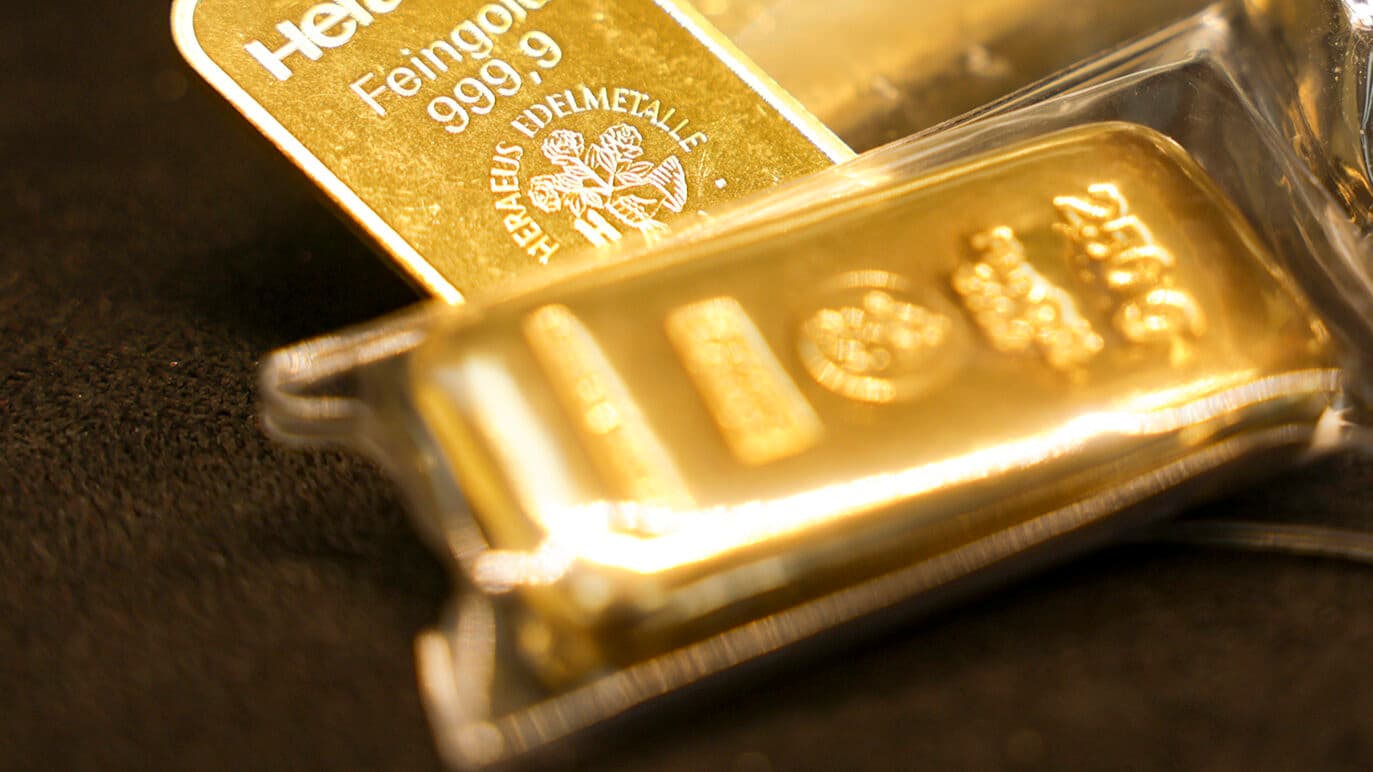 Gold surpasses historic US$5,000 mark