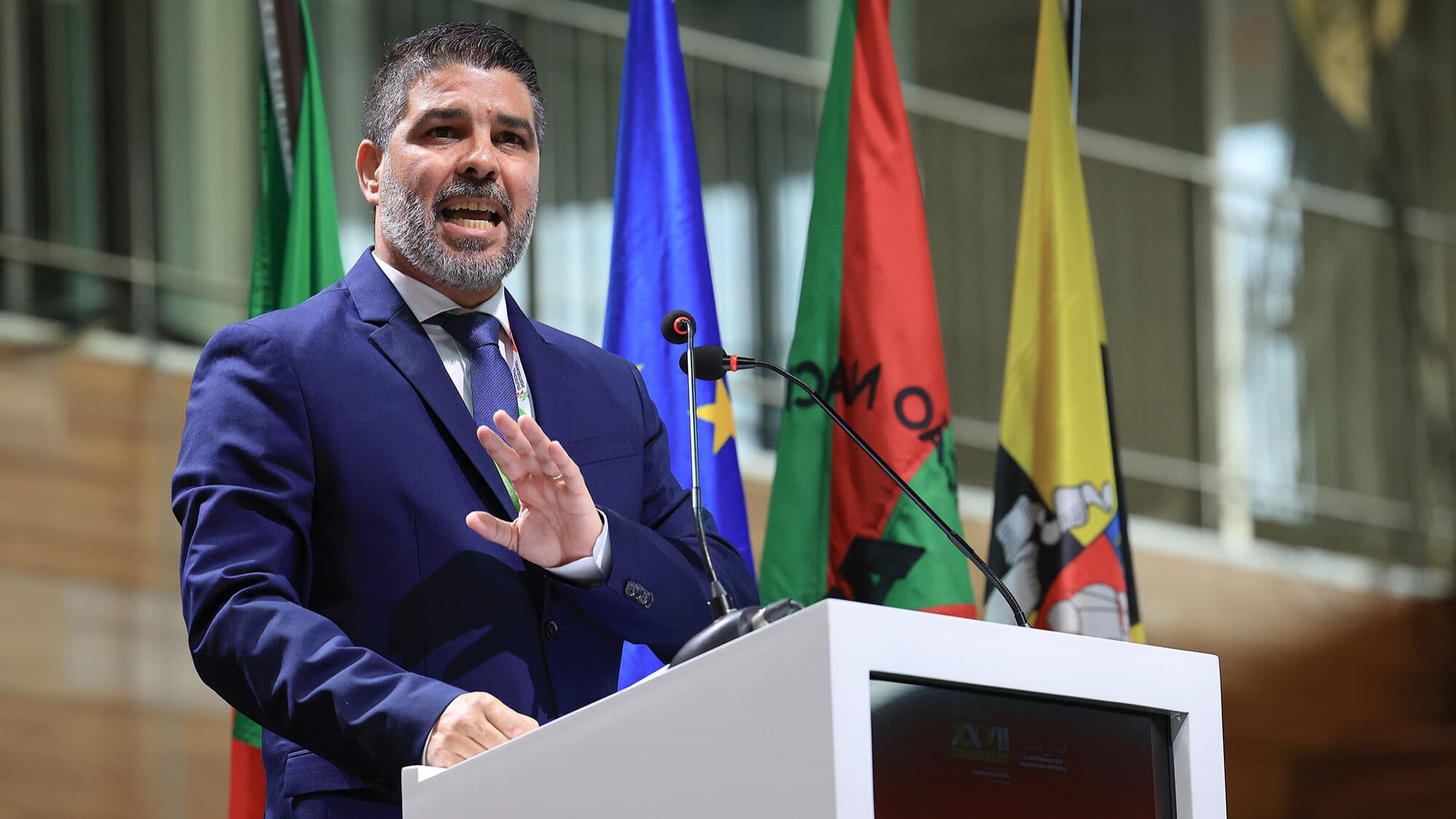 Mayors view being "mere observers" in the Local Finance Law working group "with surprise"