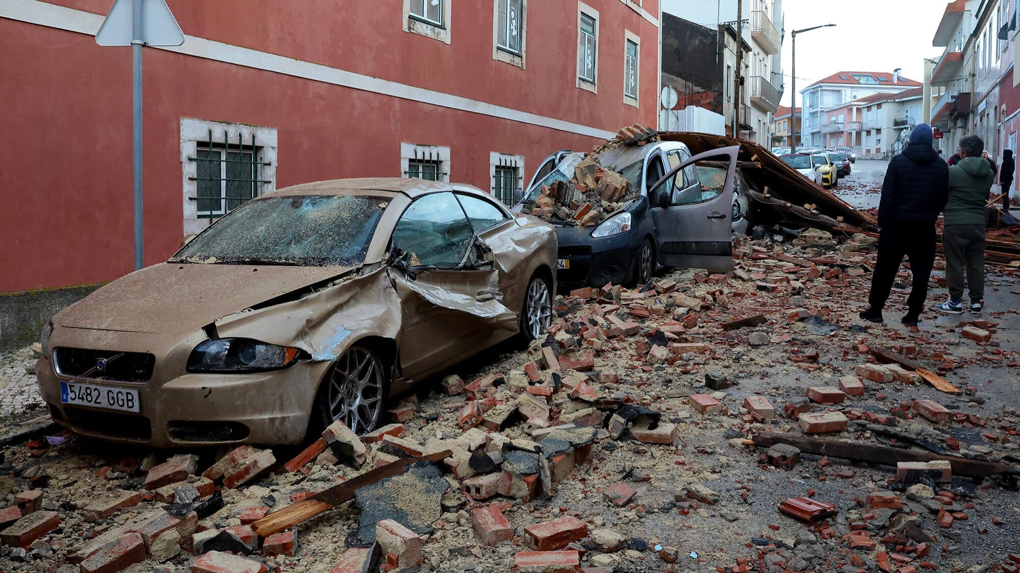 Cyclone Kristin: Ageas and Fidelidade mobilise experts to the central region and reinforce helplines