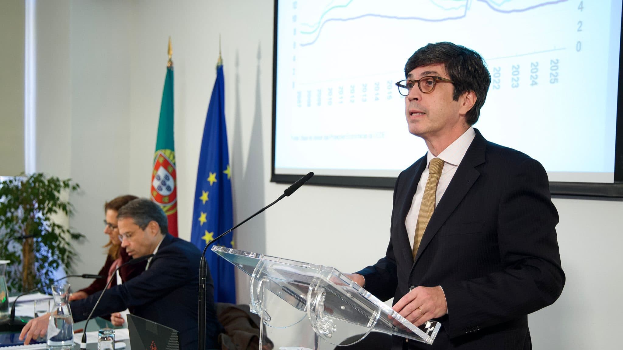 OECD recommends mandatory earthquake insurance for all buildings