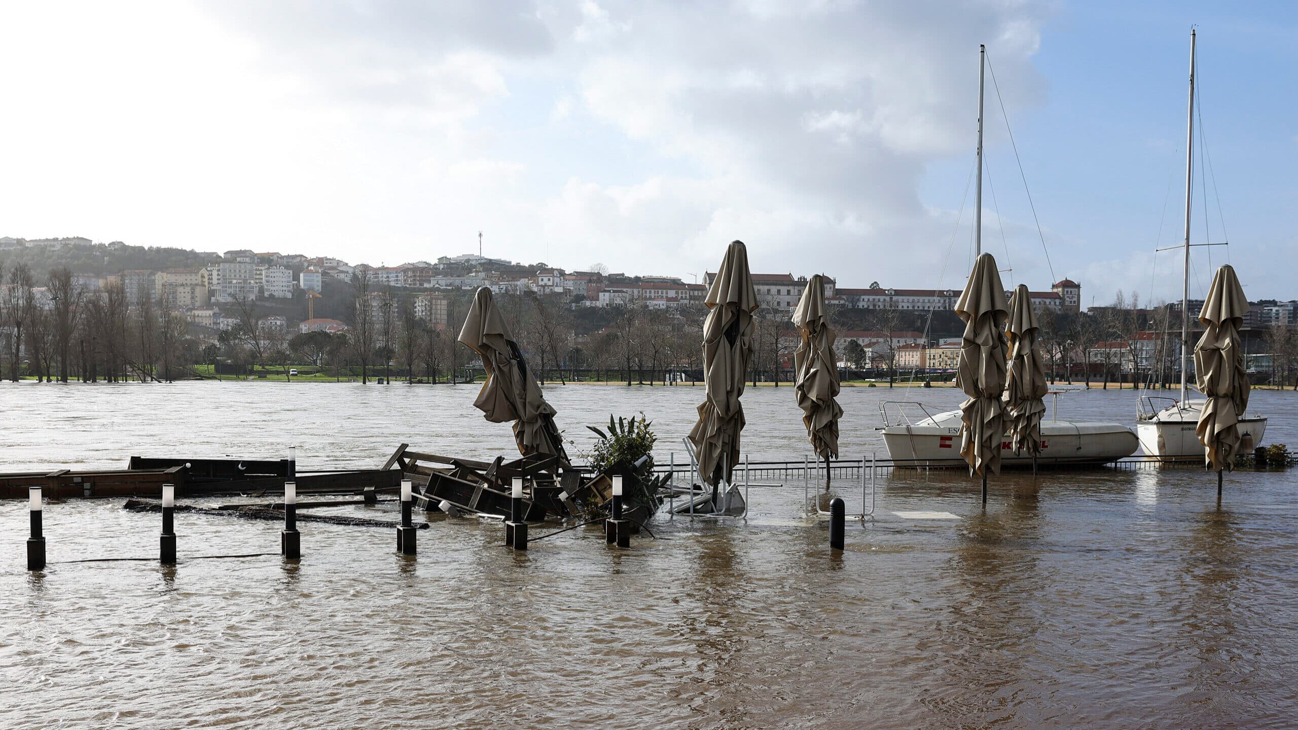 Coimbra and Montemor-o-Velho warn of flooding during the early hours