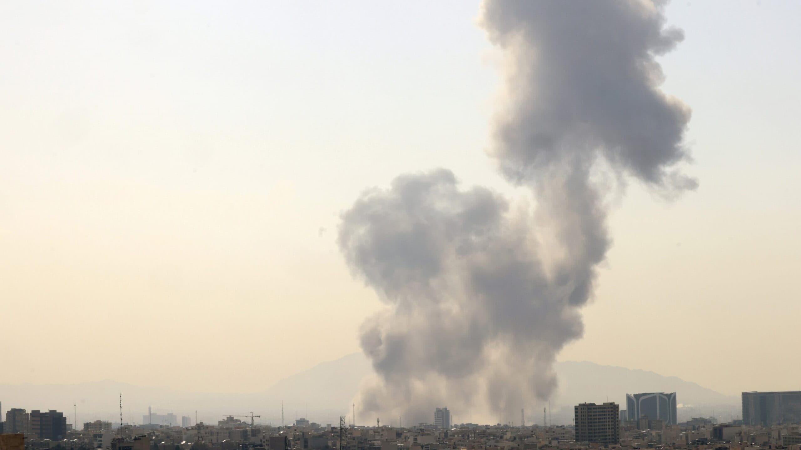 From the war in the Middle East to the pockets of the Portuguese