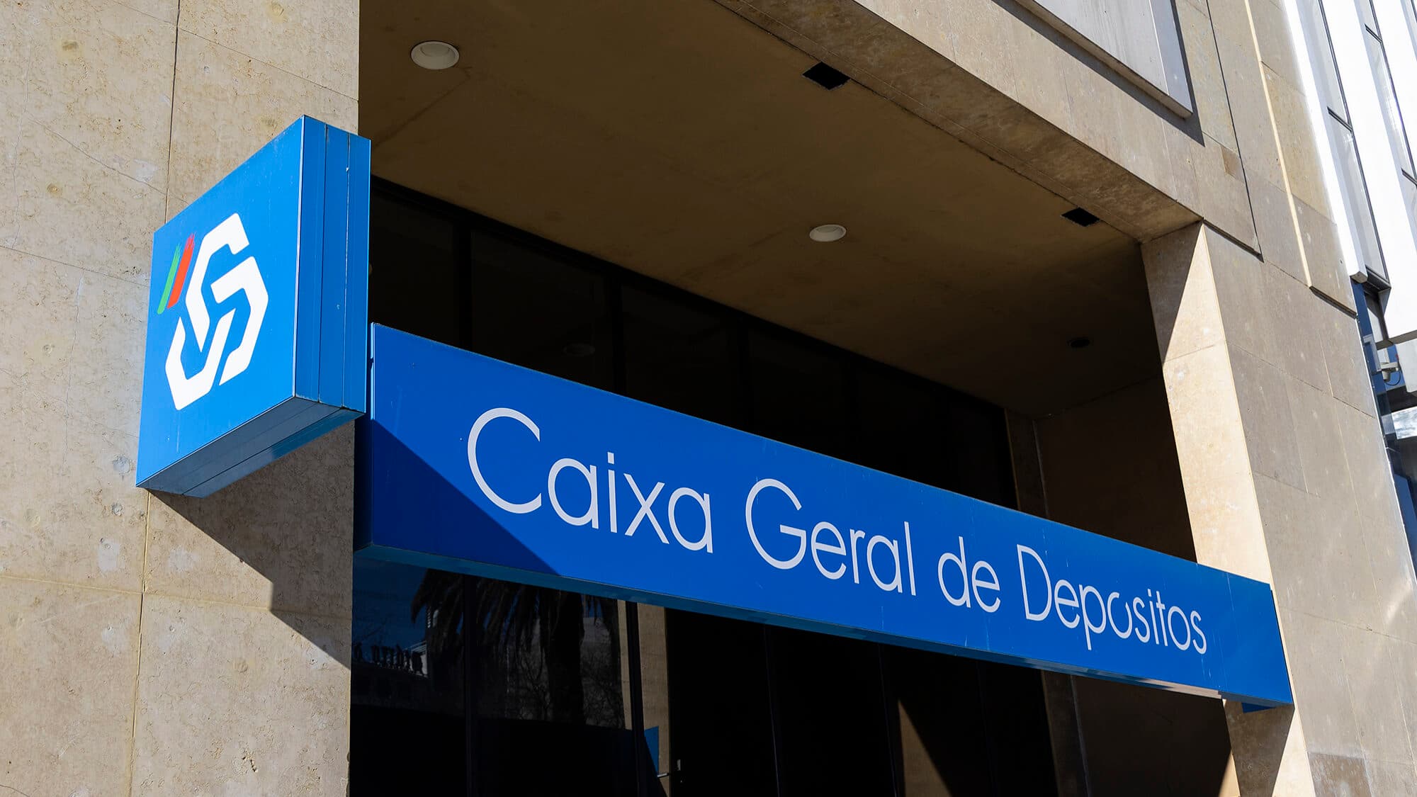 Top banks report nearly €4.4bn combined profit