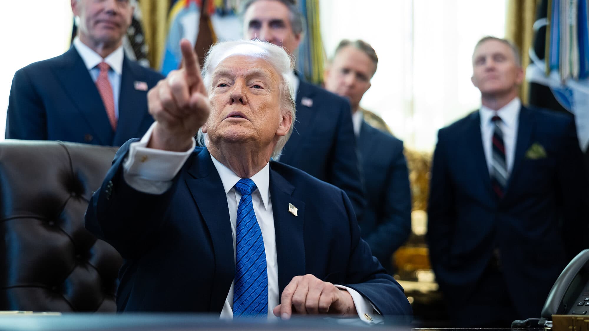 Trump raises global tariffs from 10% to 15%, "the maximum allowed"